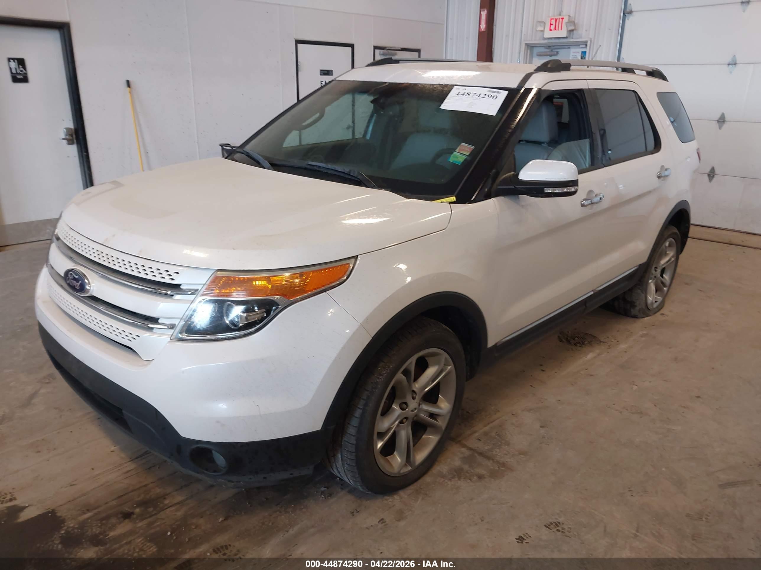 FORD EXPLORER image 2
