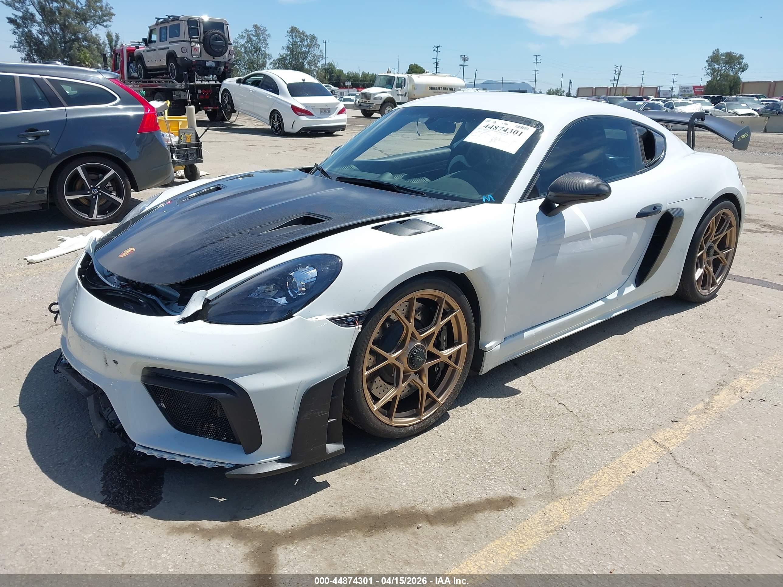 PORSCHE 718 image 2
