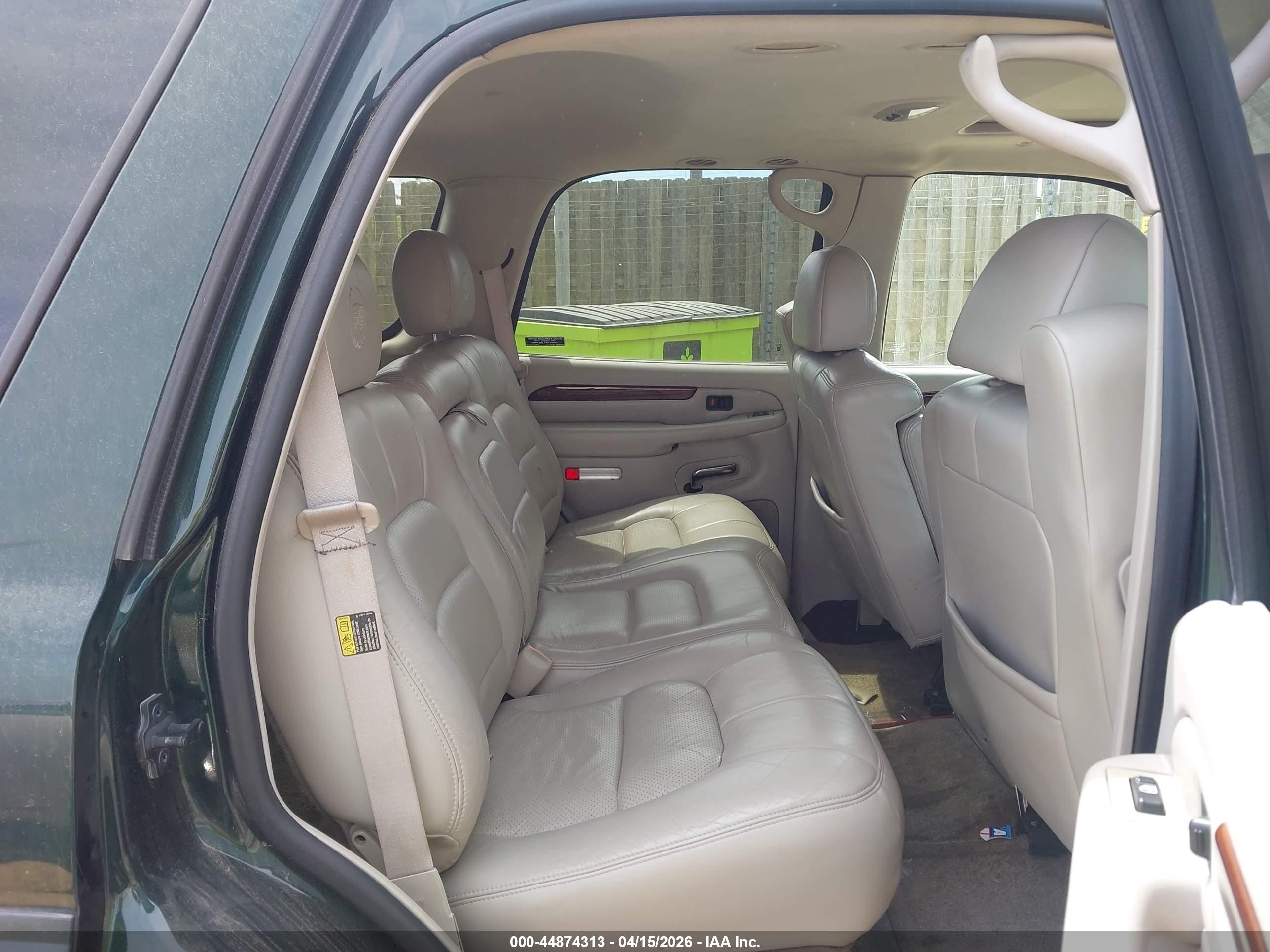 CADILLAC ESCALADE image 8
