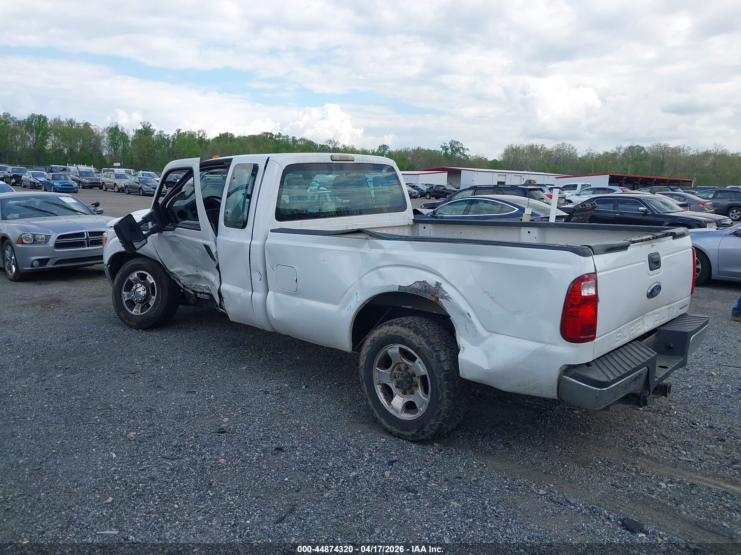 FORD F-250 image 3