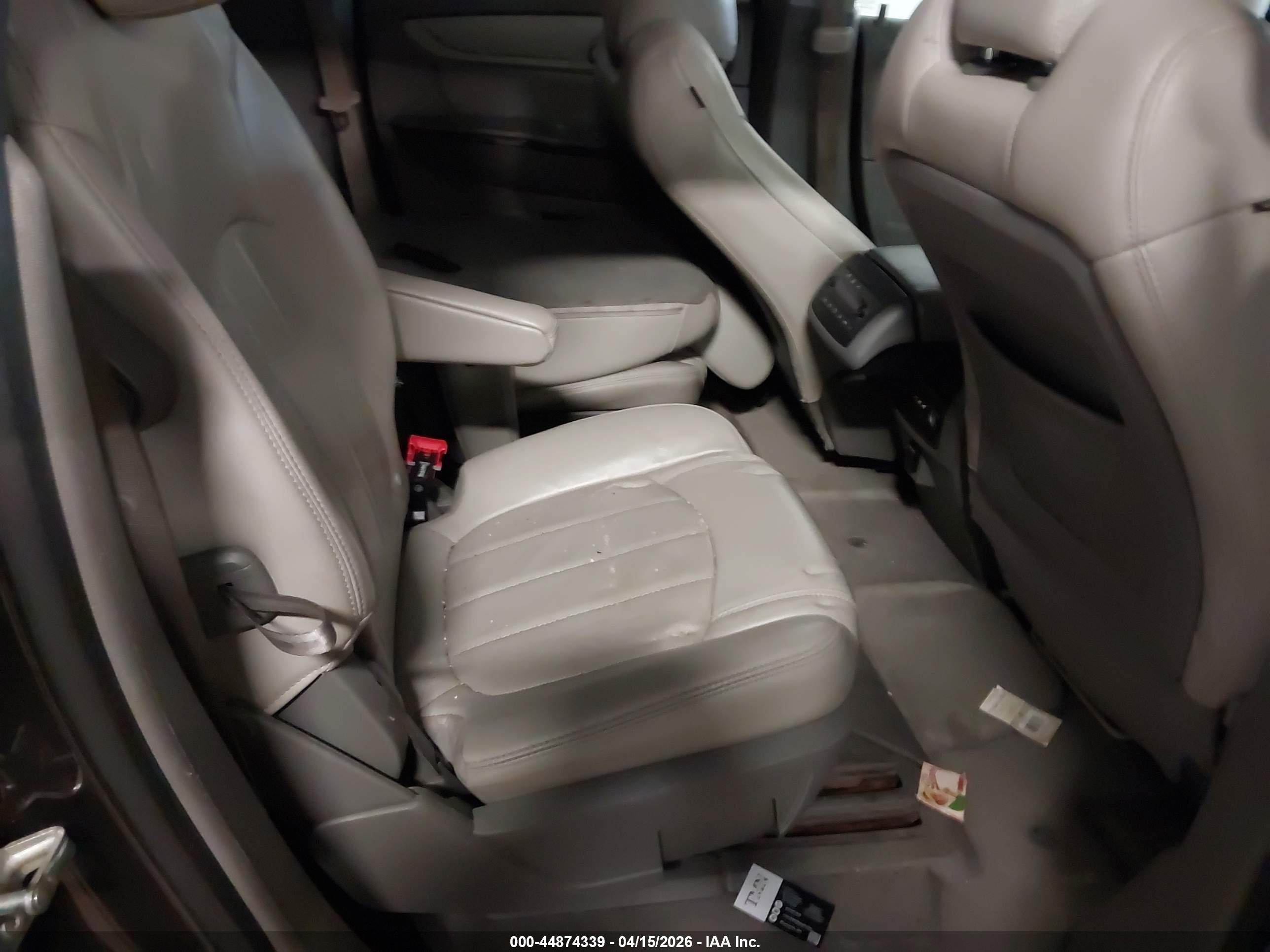 CHEVROLET TRAVERSE image 8
