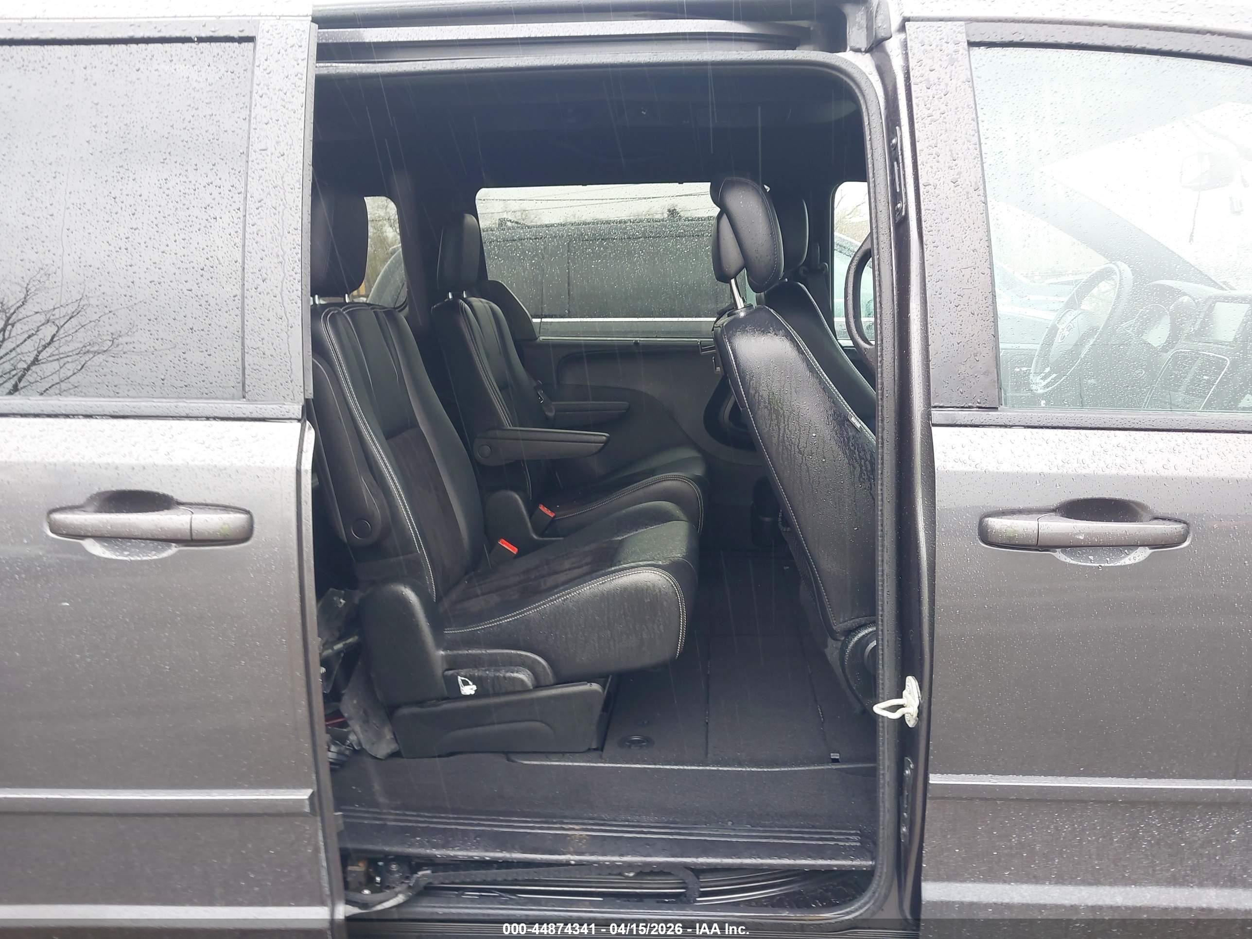 DODGE GRAND image 8