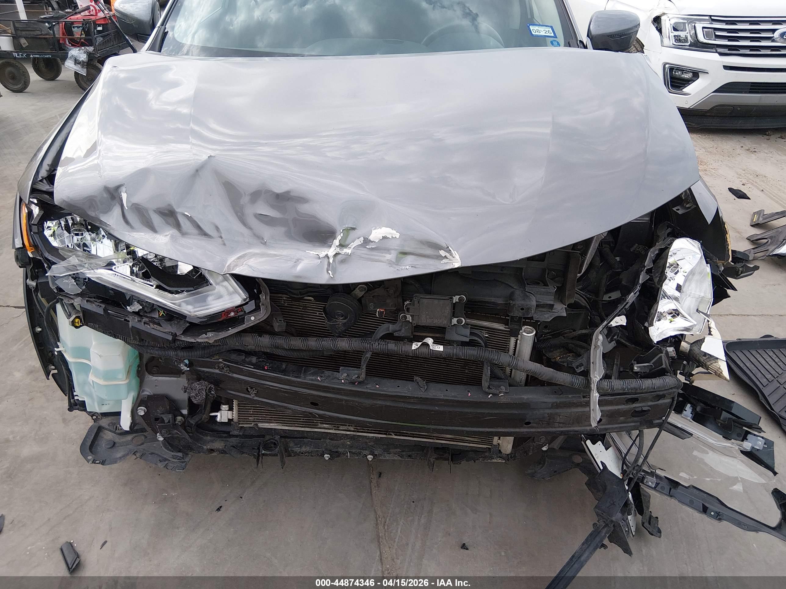 NISSAN ROGUE image 6