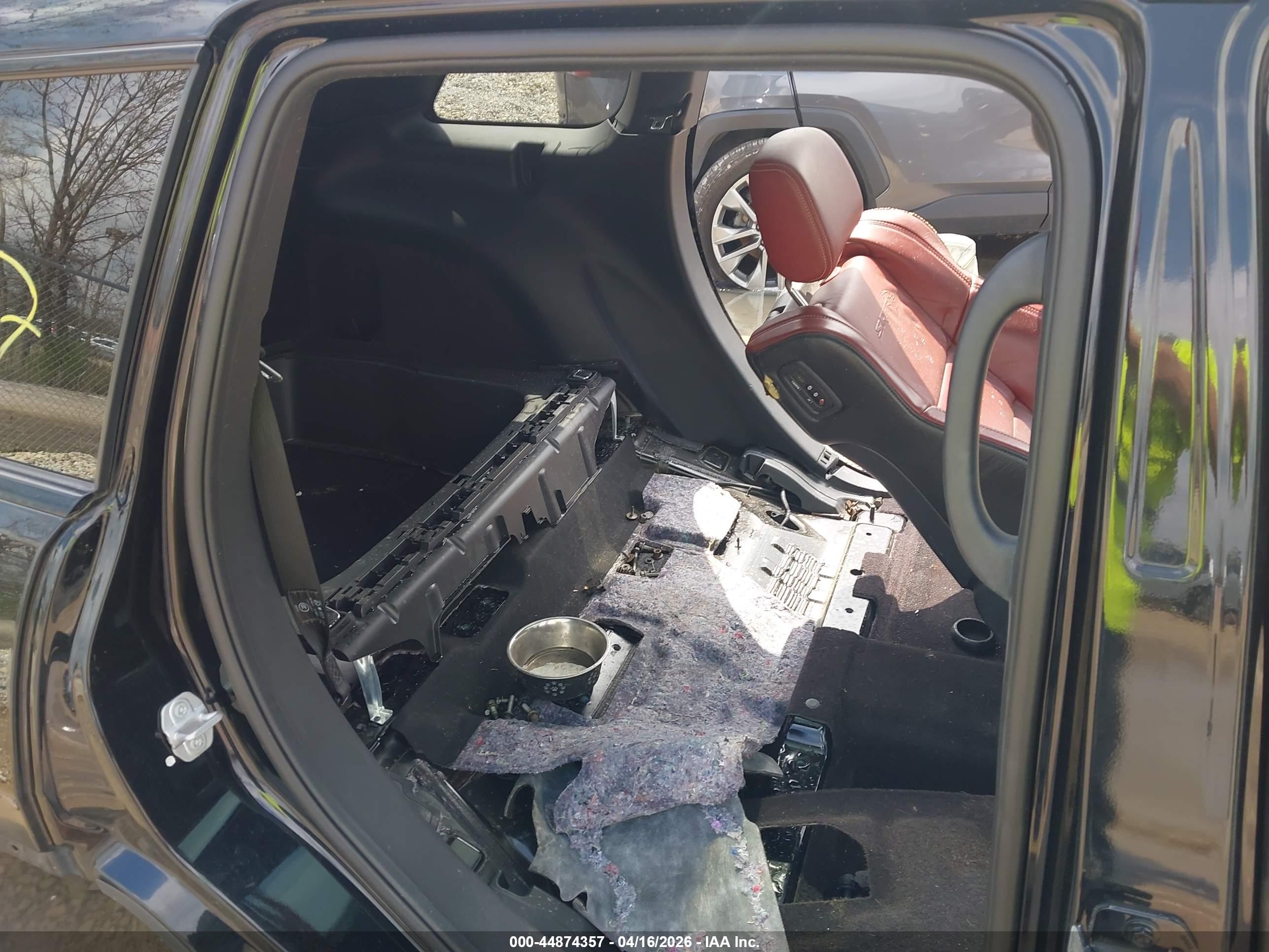 JEEP GRAND image 8