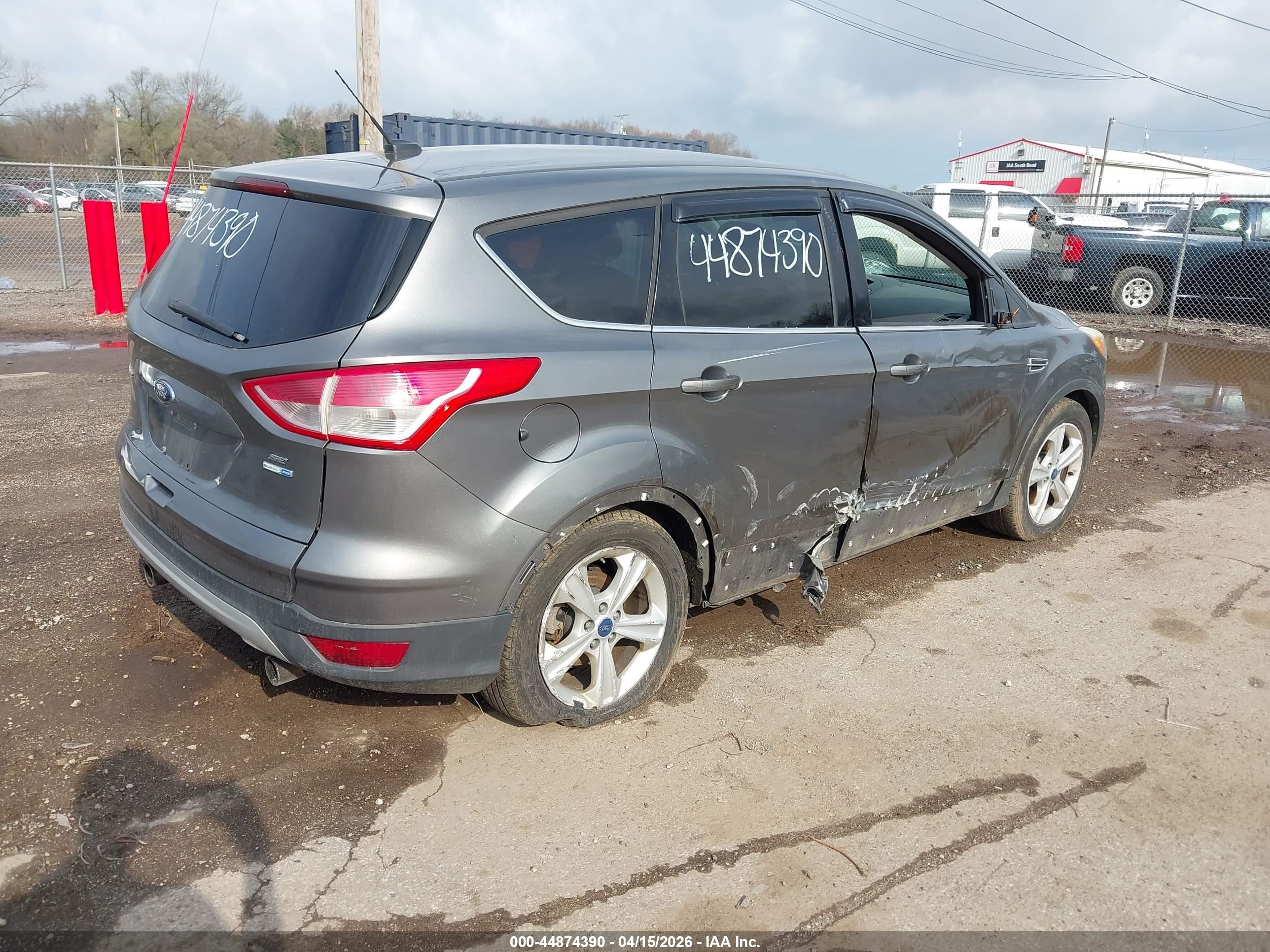 FORD ESCAPE image 4