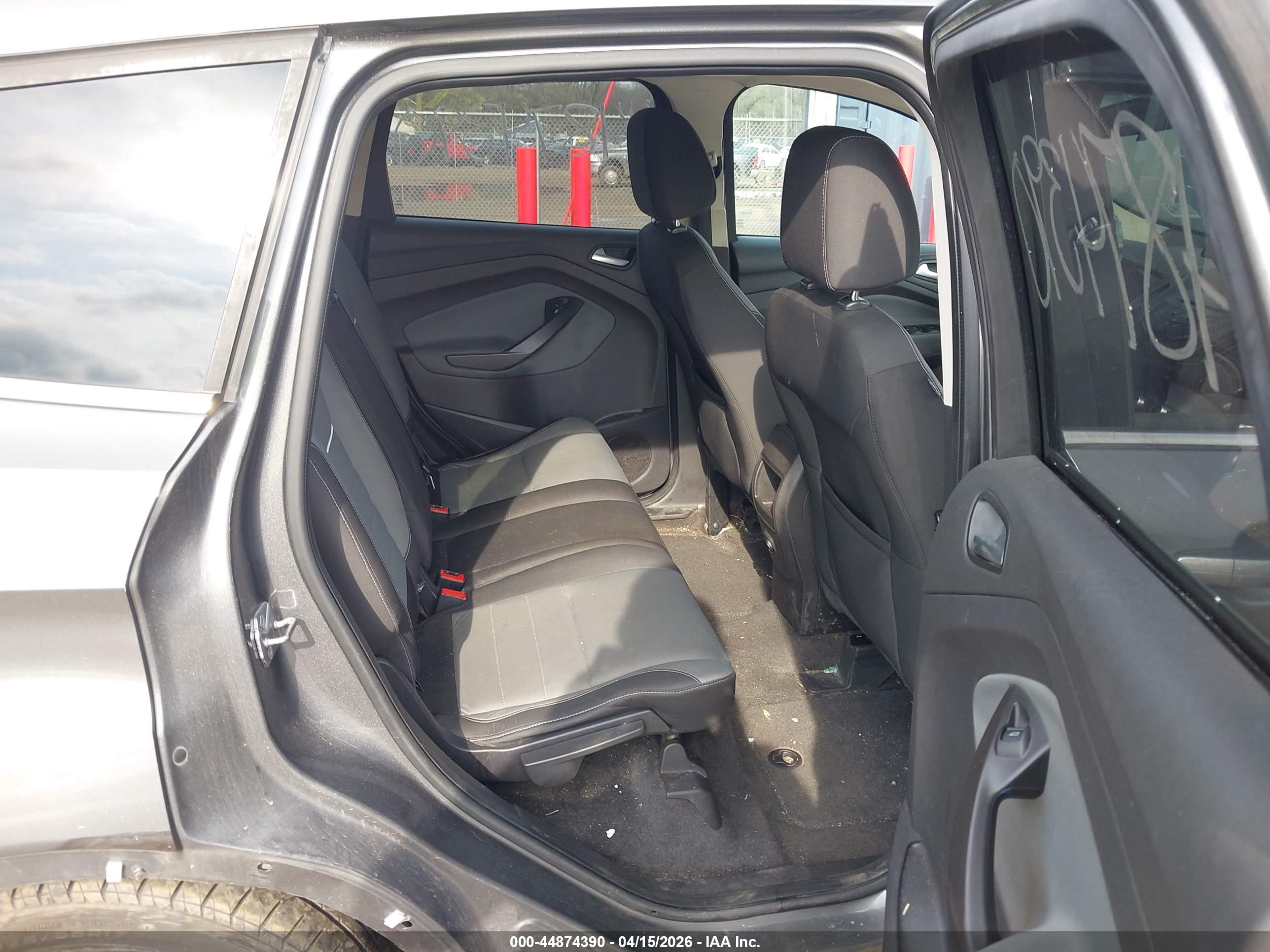FORD ESCAPE image 8
