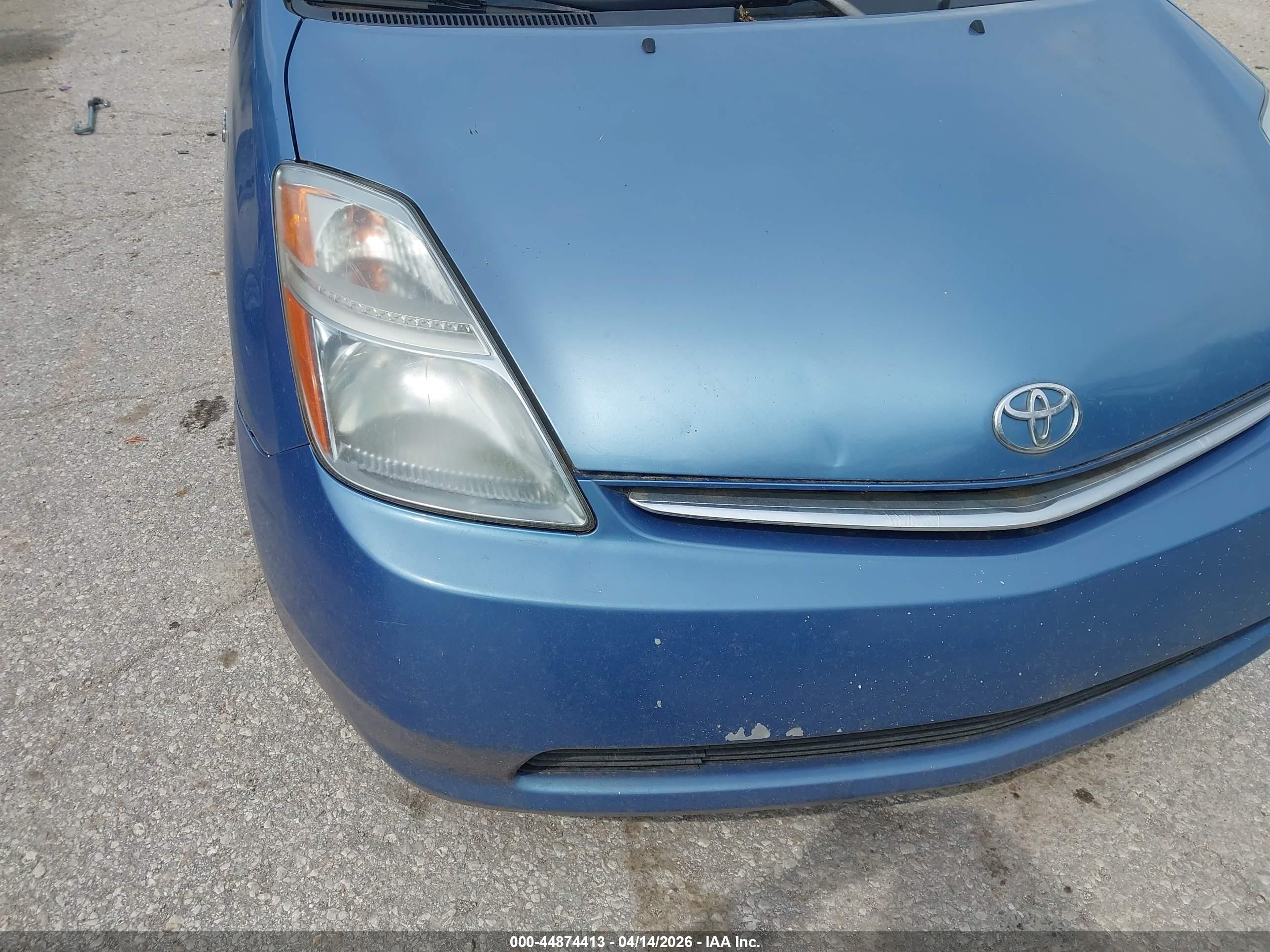 TOYOTA PRIUS image 6