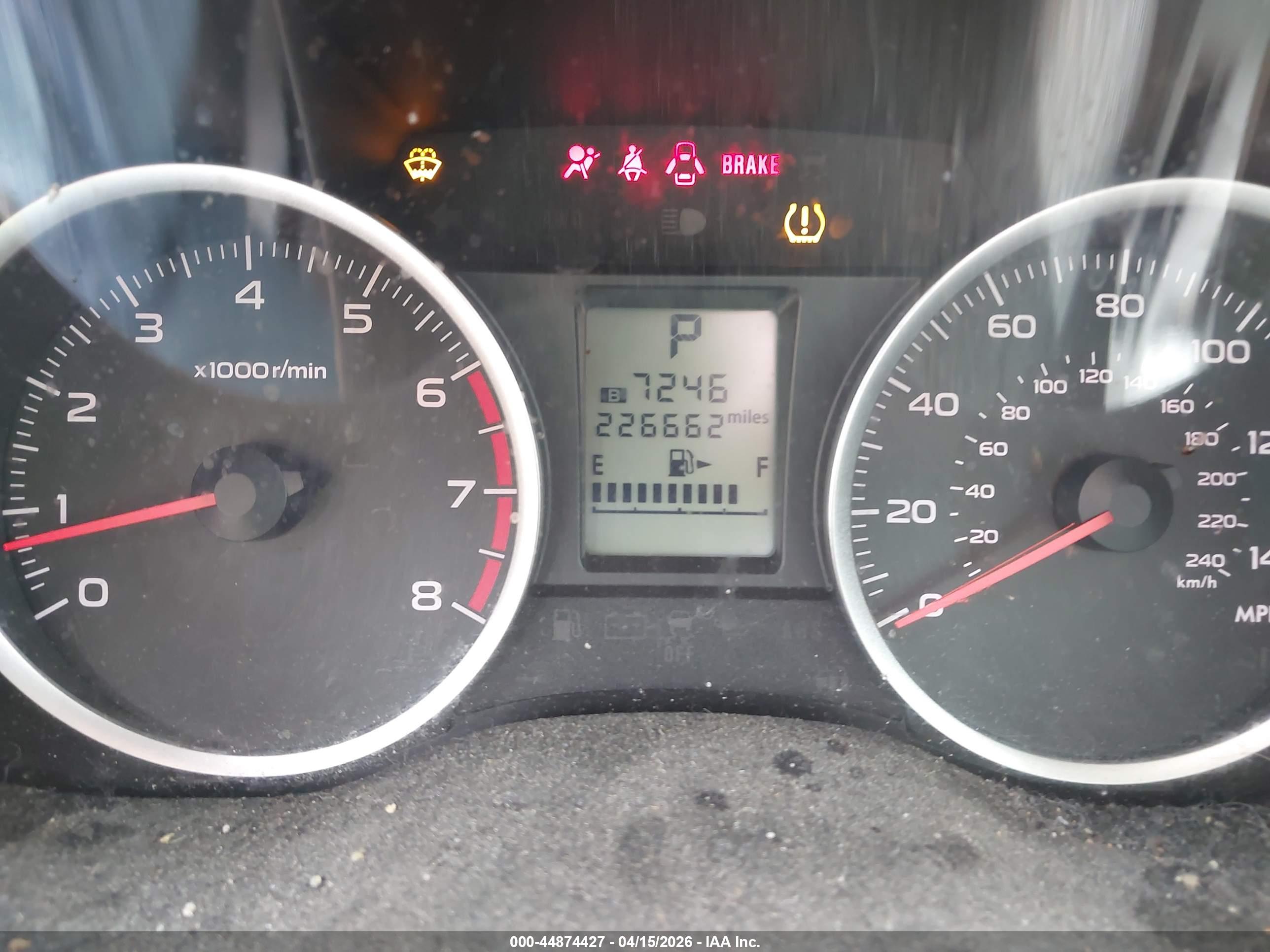 SUBARU FORESTER image 7