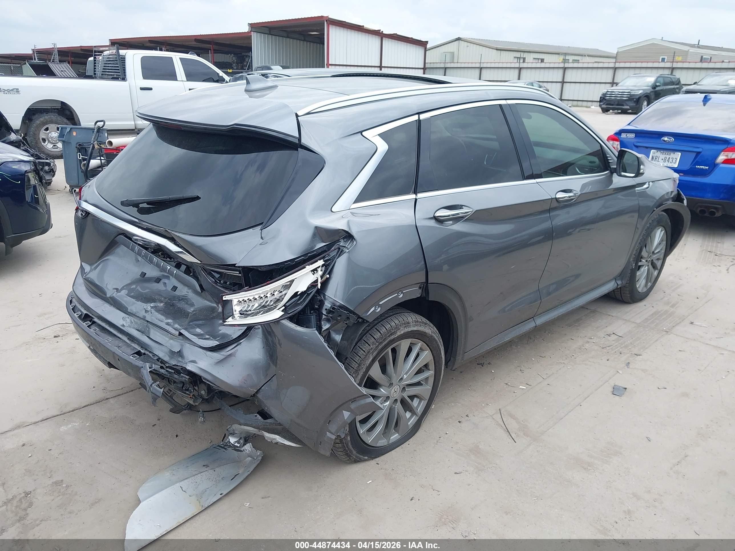 INFINITI QX50 image 4