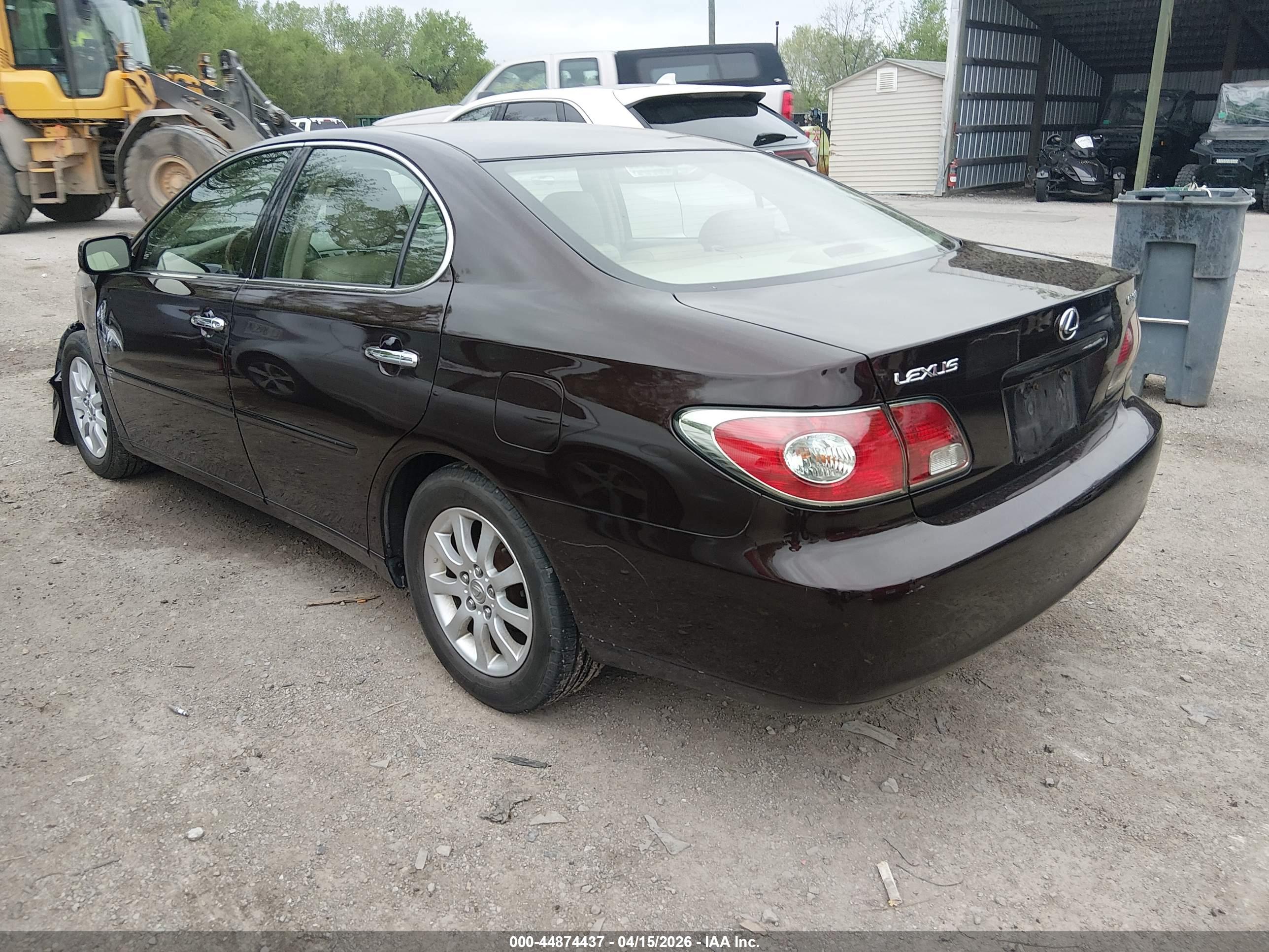 LEXUS ES image 3