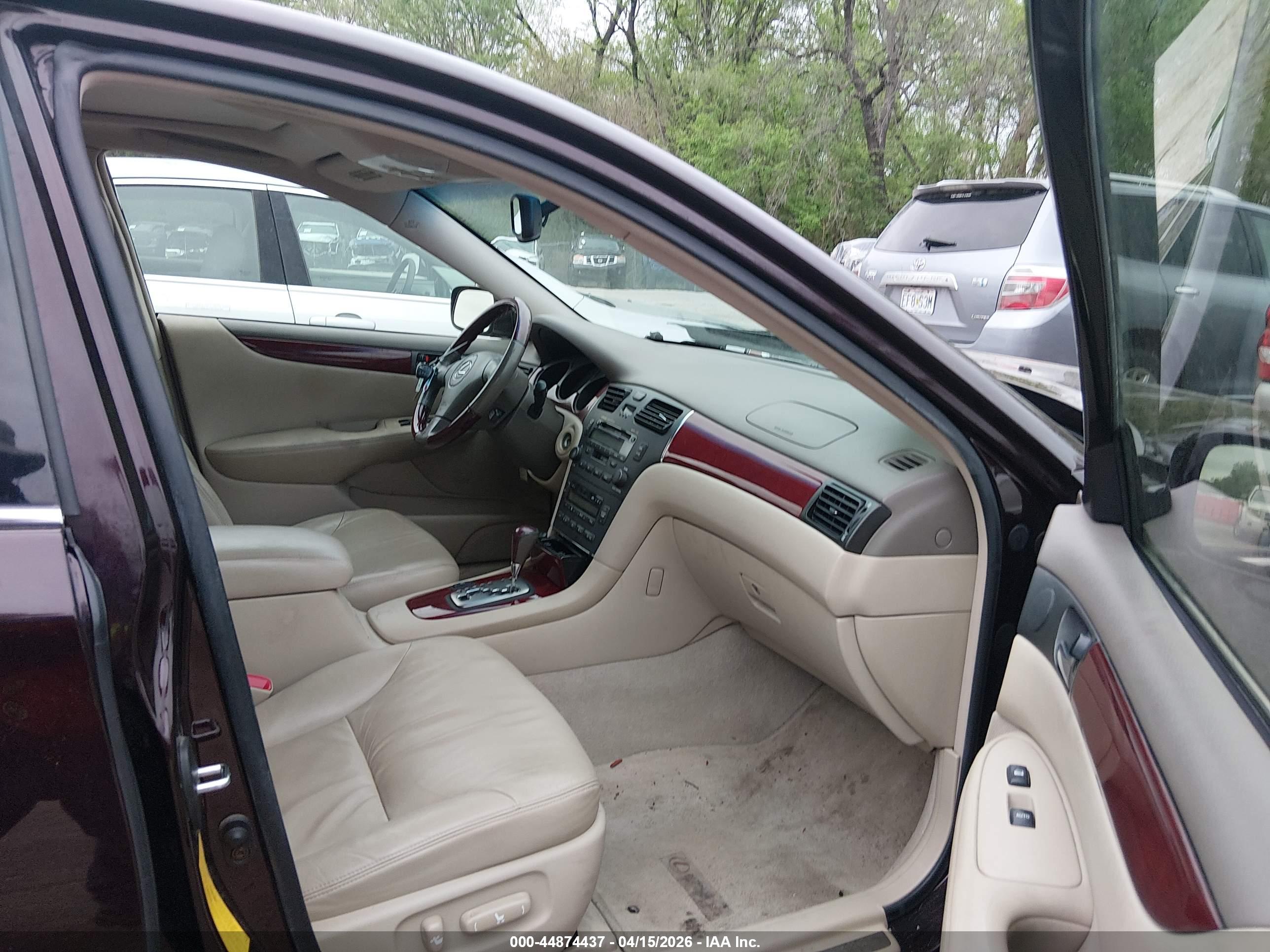 LEXUS ES image 5