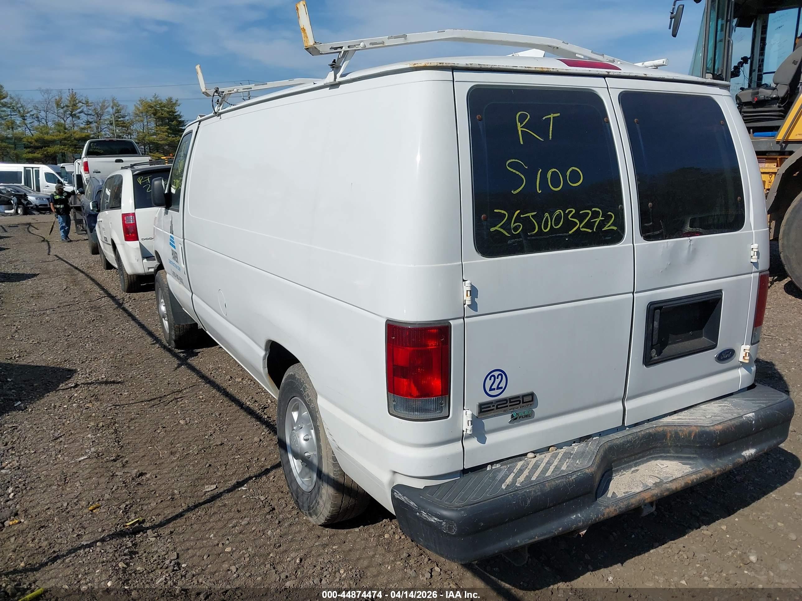 FORD E-250 image 3