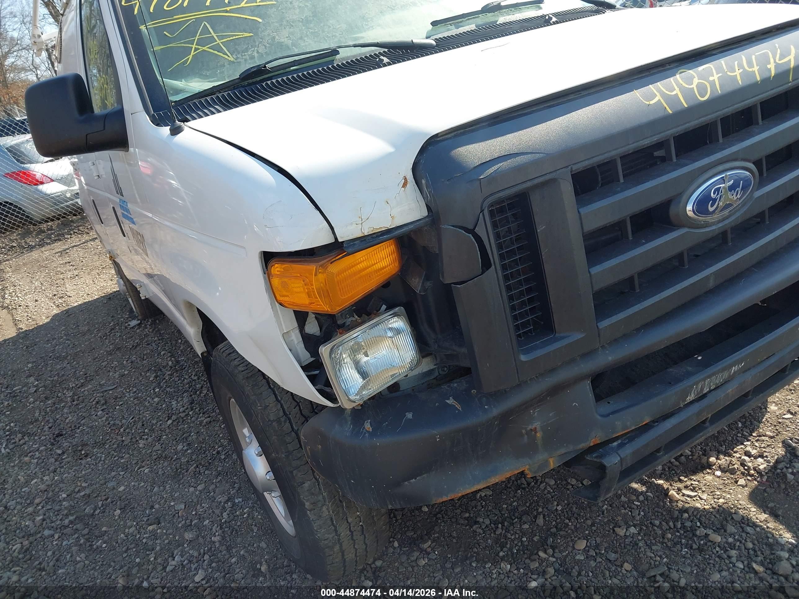 FORD E-250 image 6