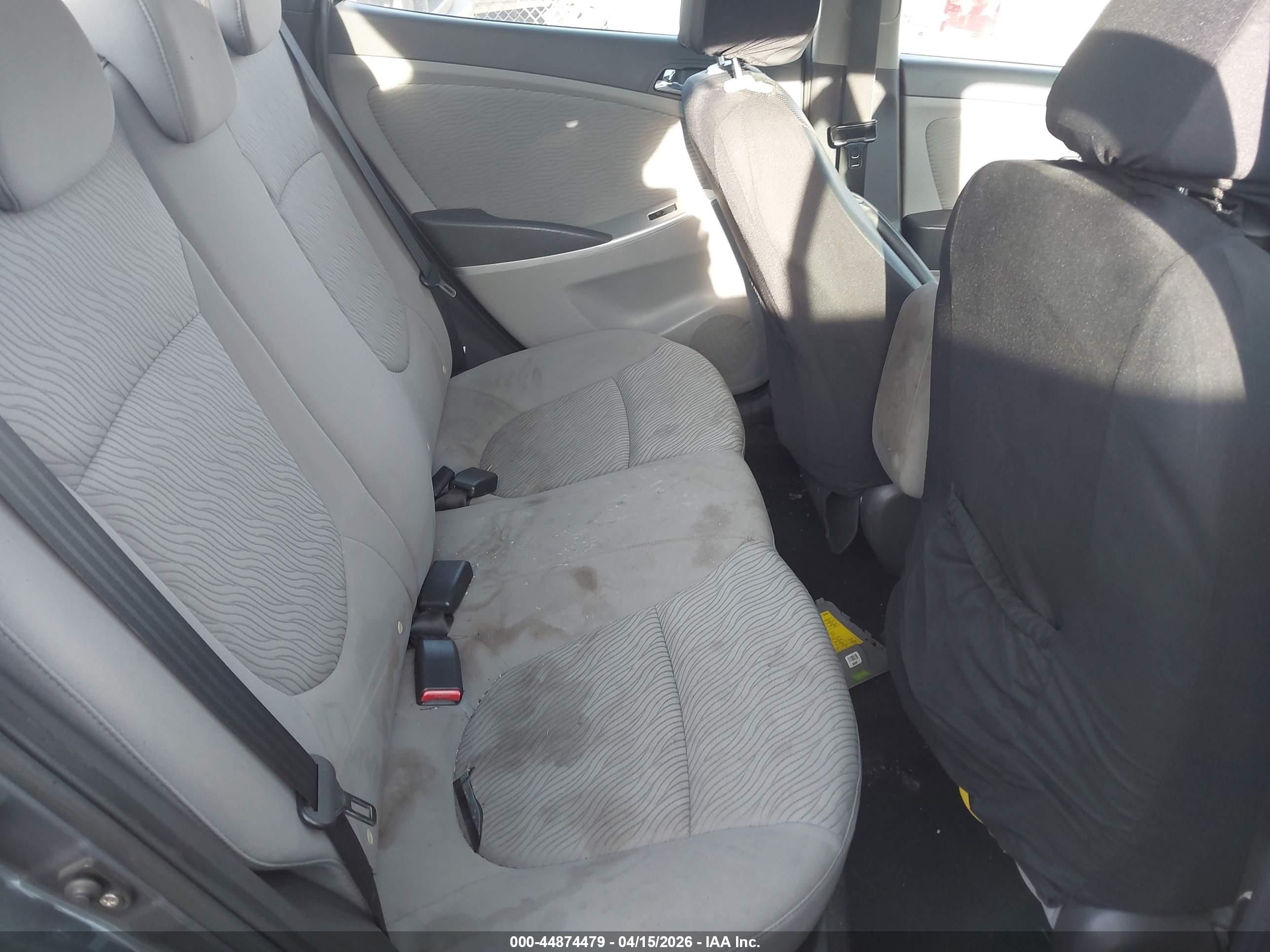 HYUNDAI ACCENT image 8