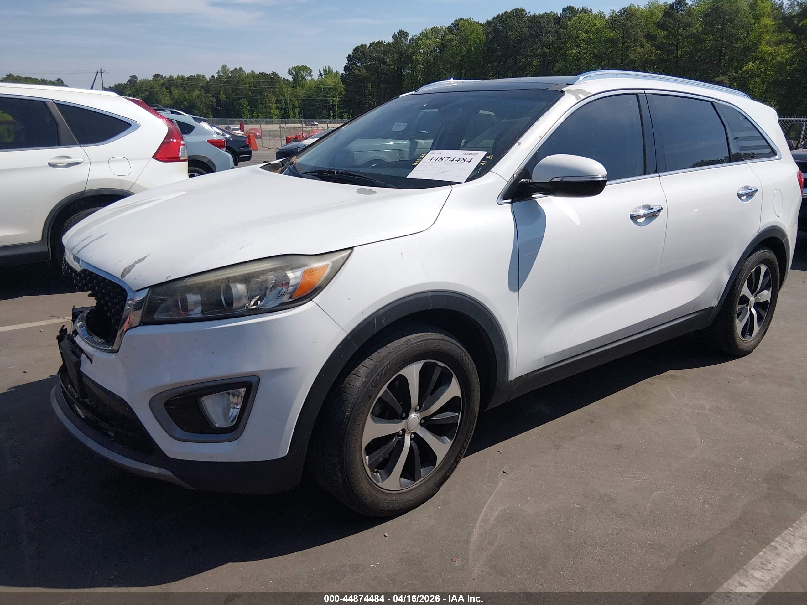 KIA SORENTO image 2