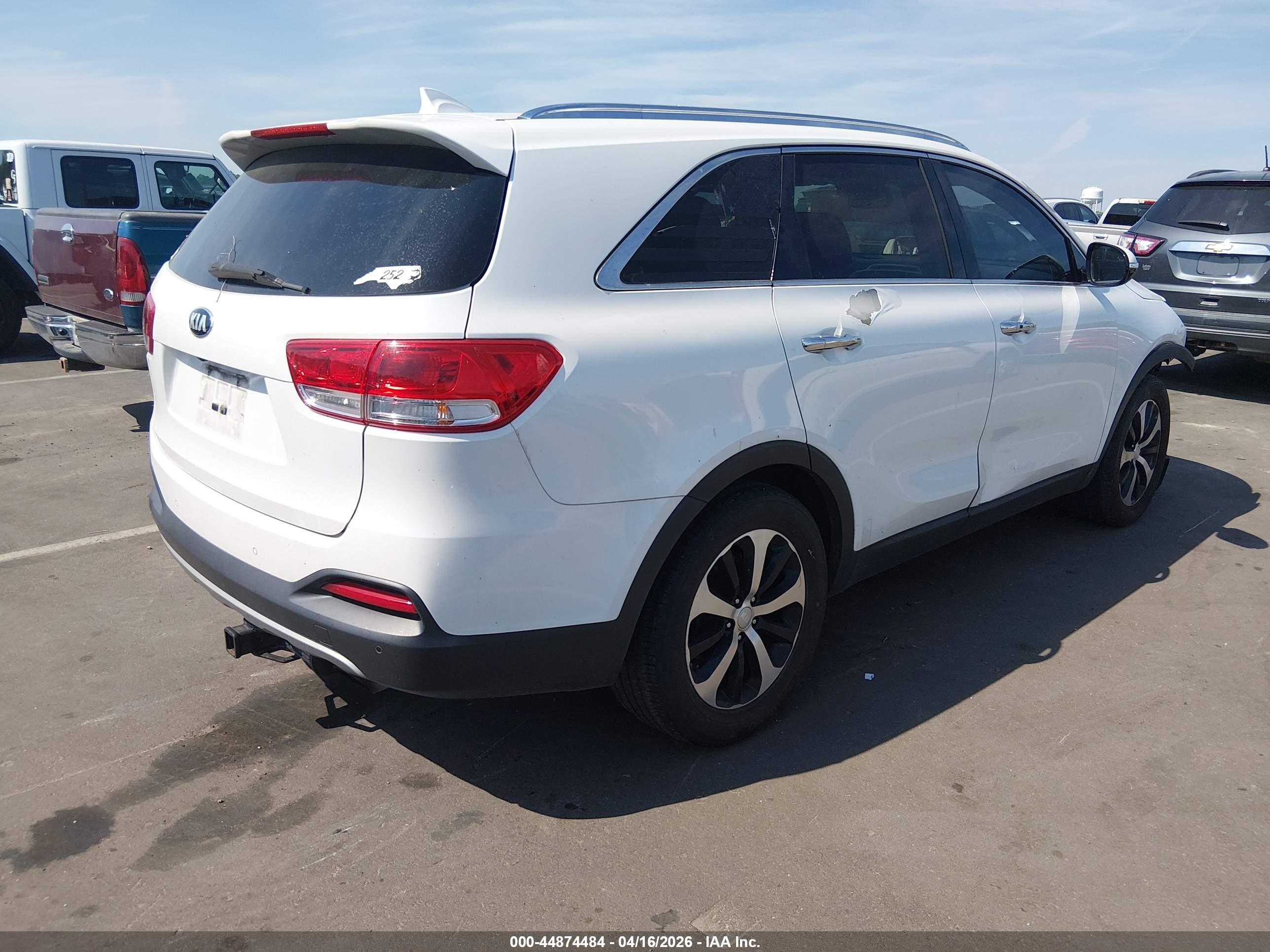 KIA SORENTO image 4