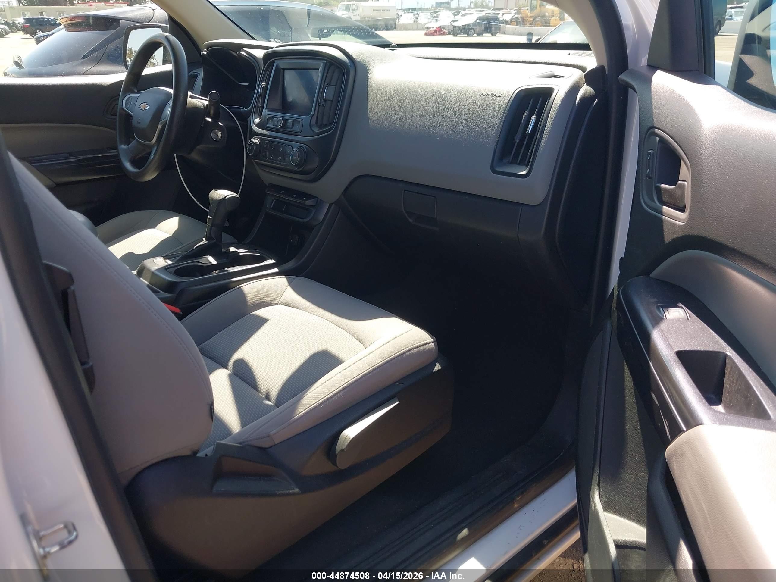 CHEVROLET COLORADO image 5
