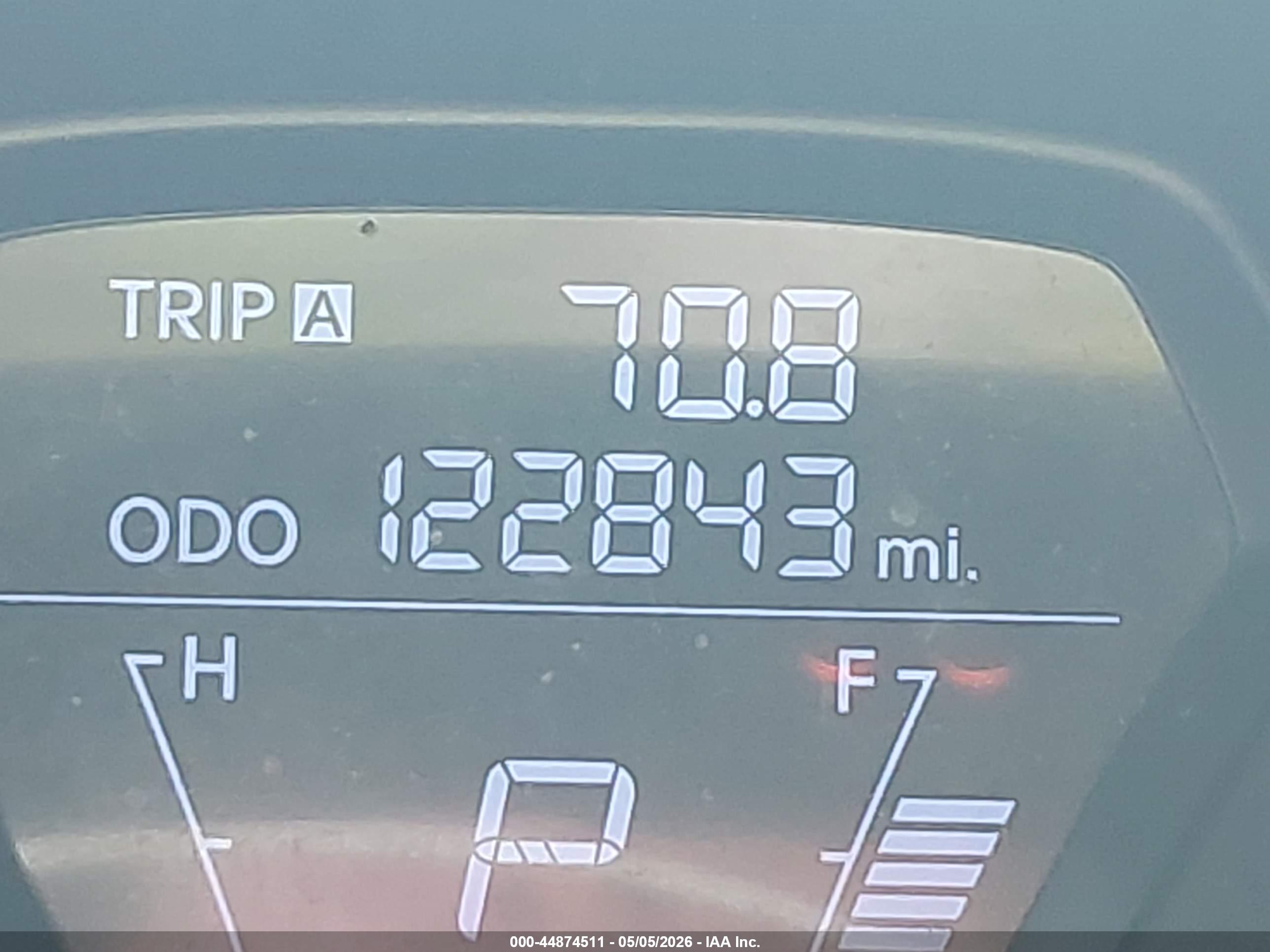 HYUNDAI ELANTRA image 7