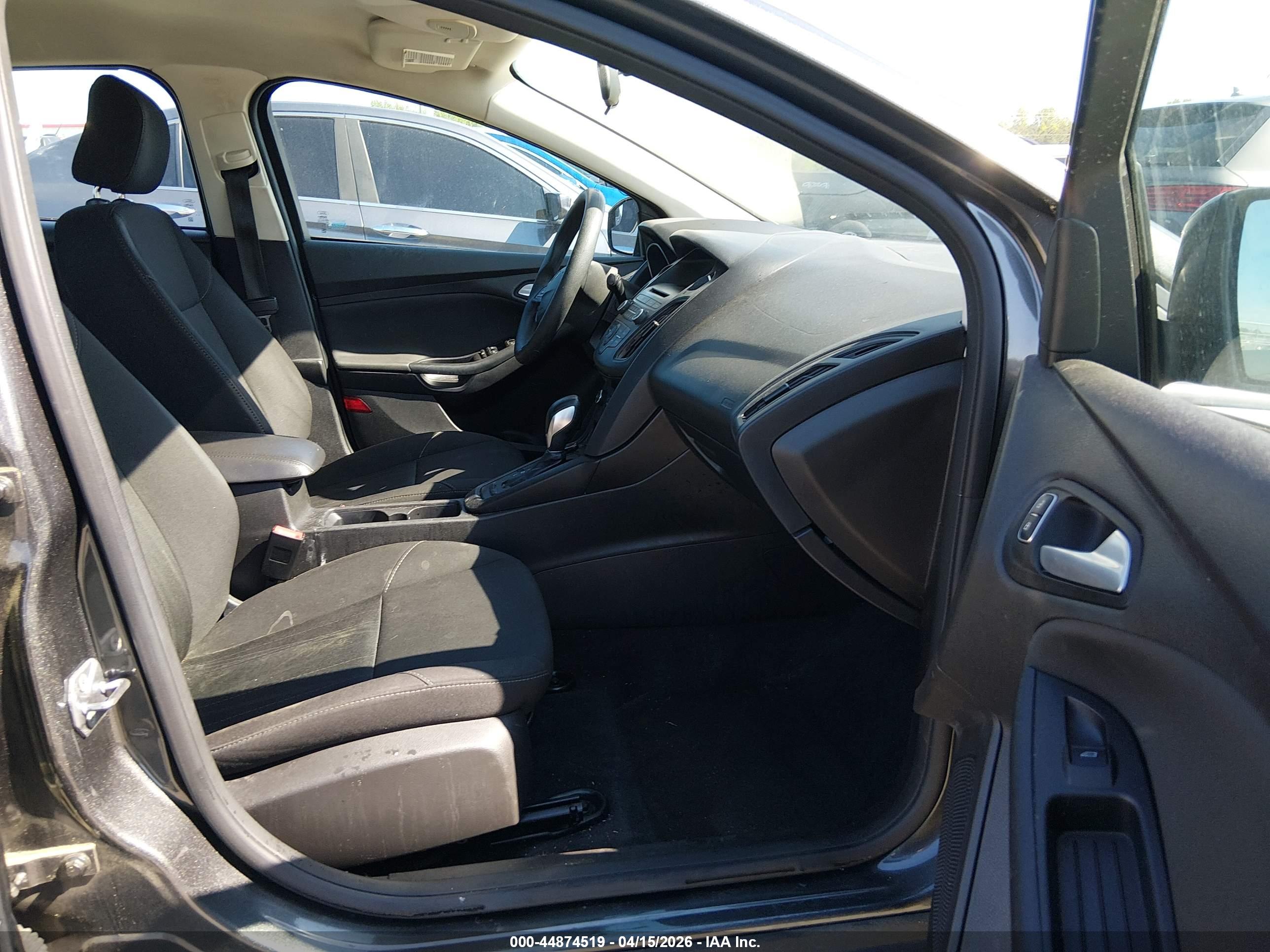 FORD FOCUS image 5