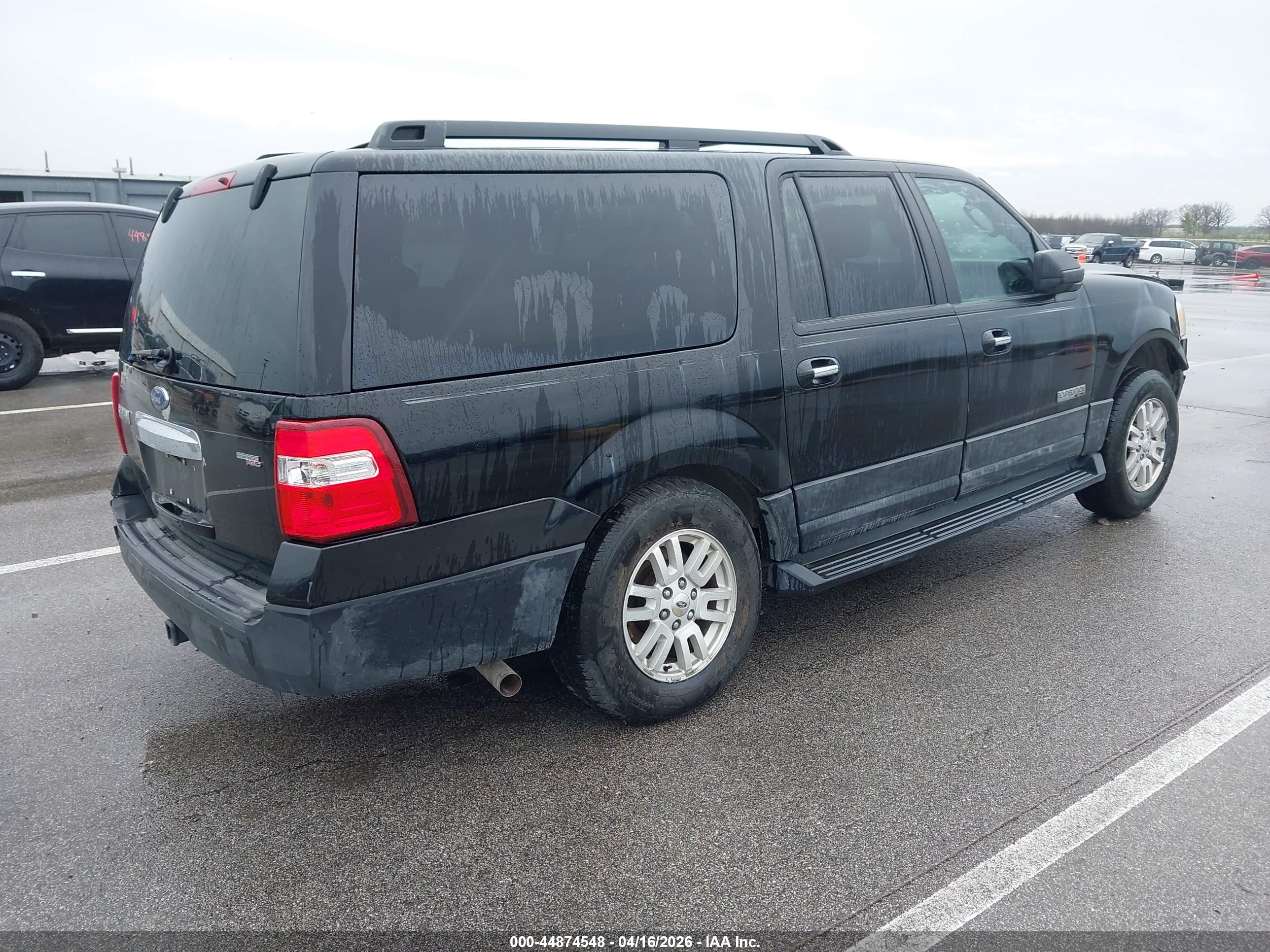 FORD EXPEDITION image 4