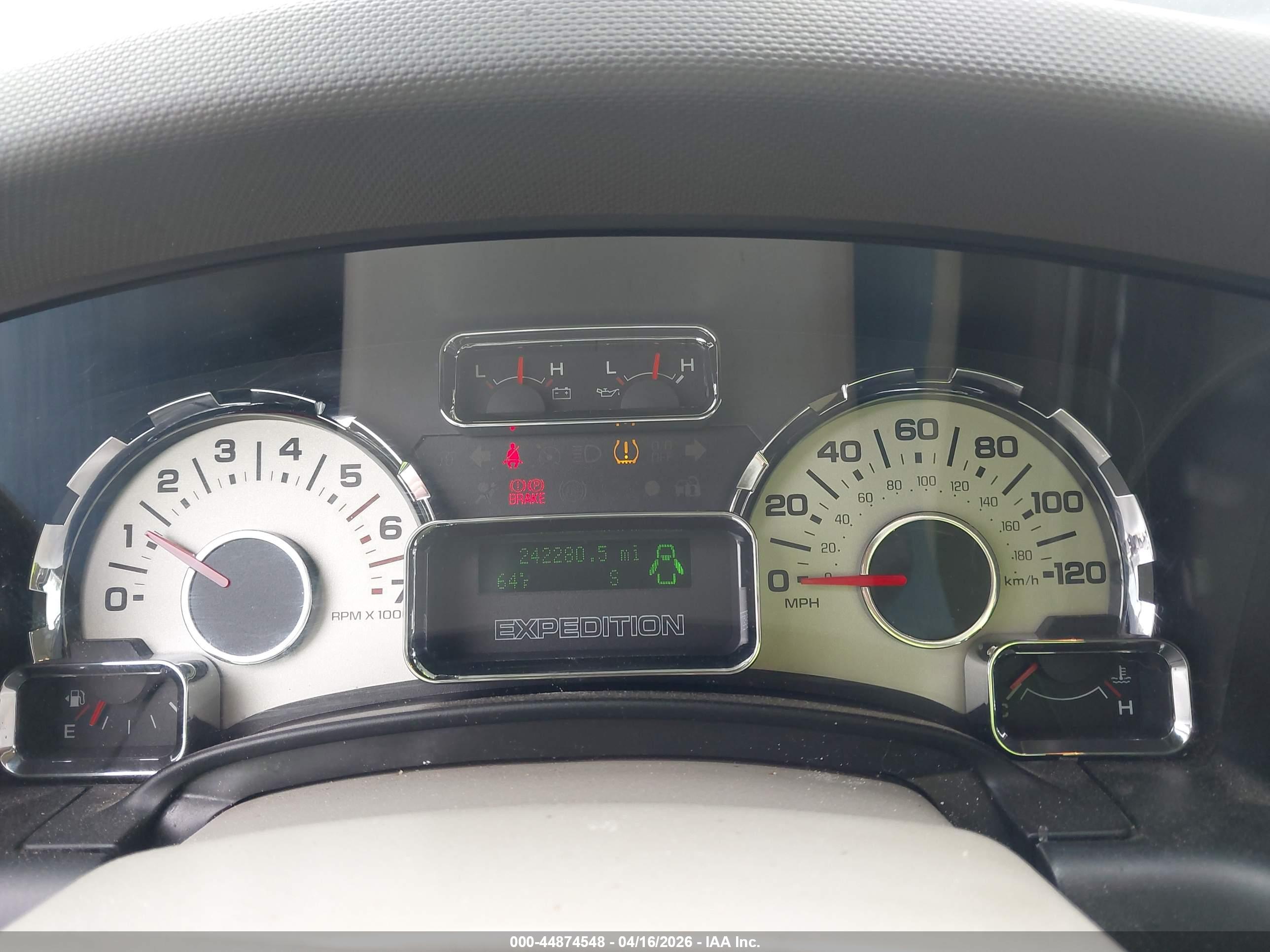 FORD EXPEDITION image 7