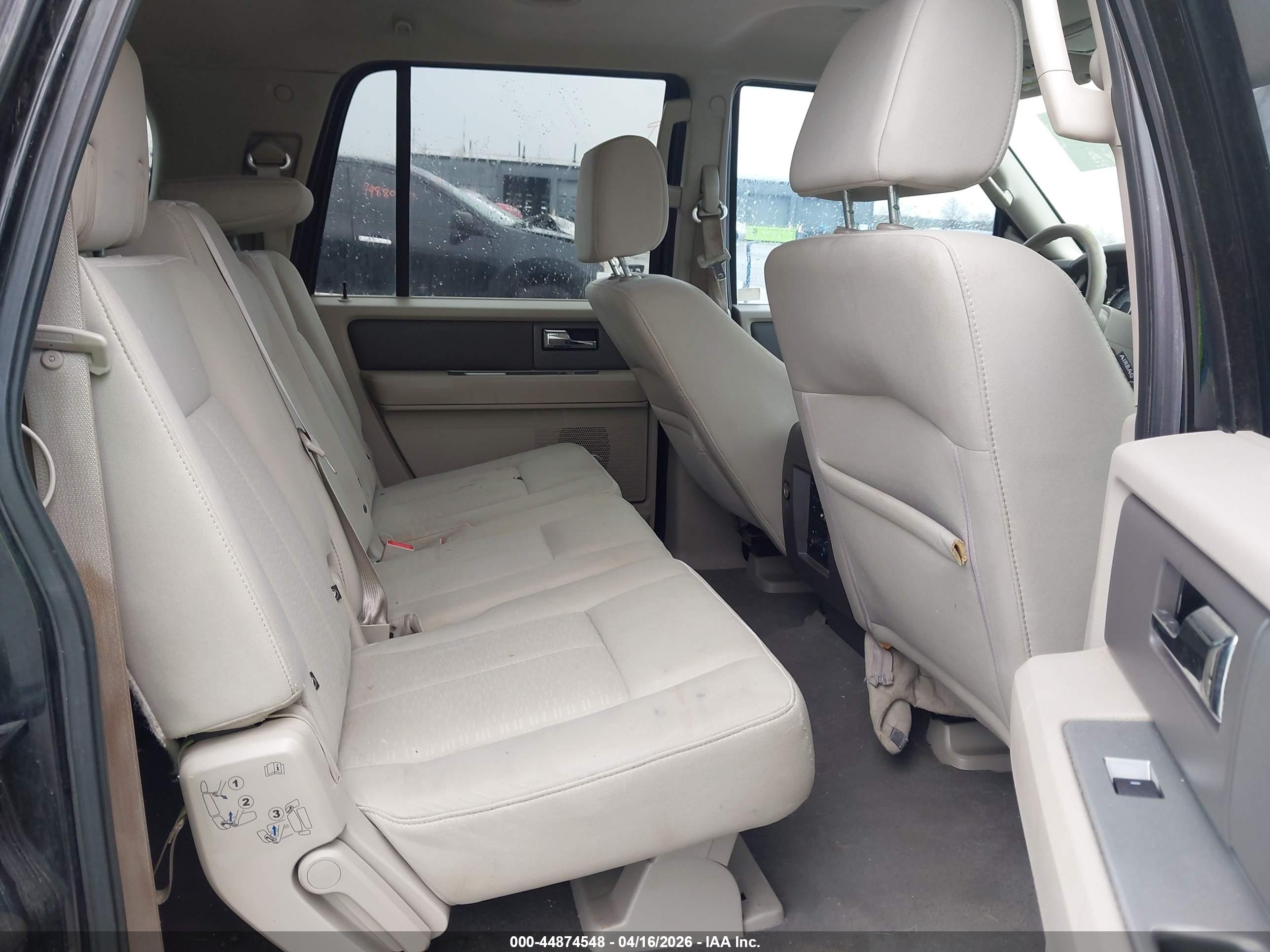 FORD EXPEDITION image 8