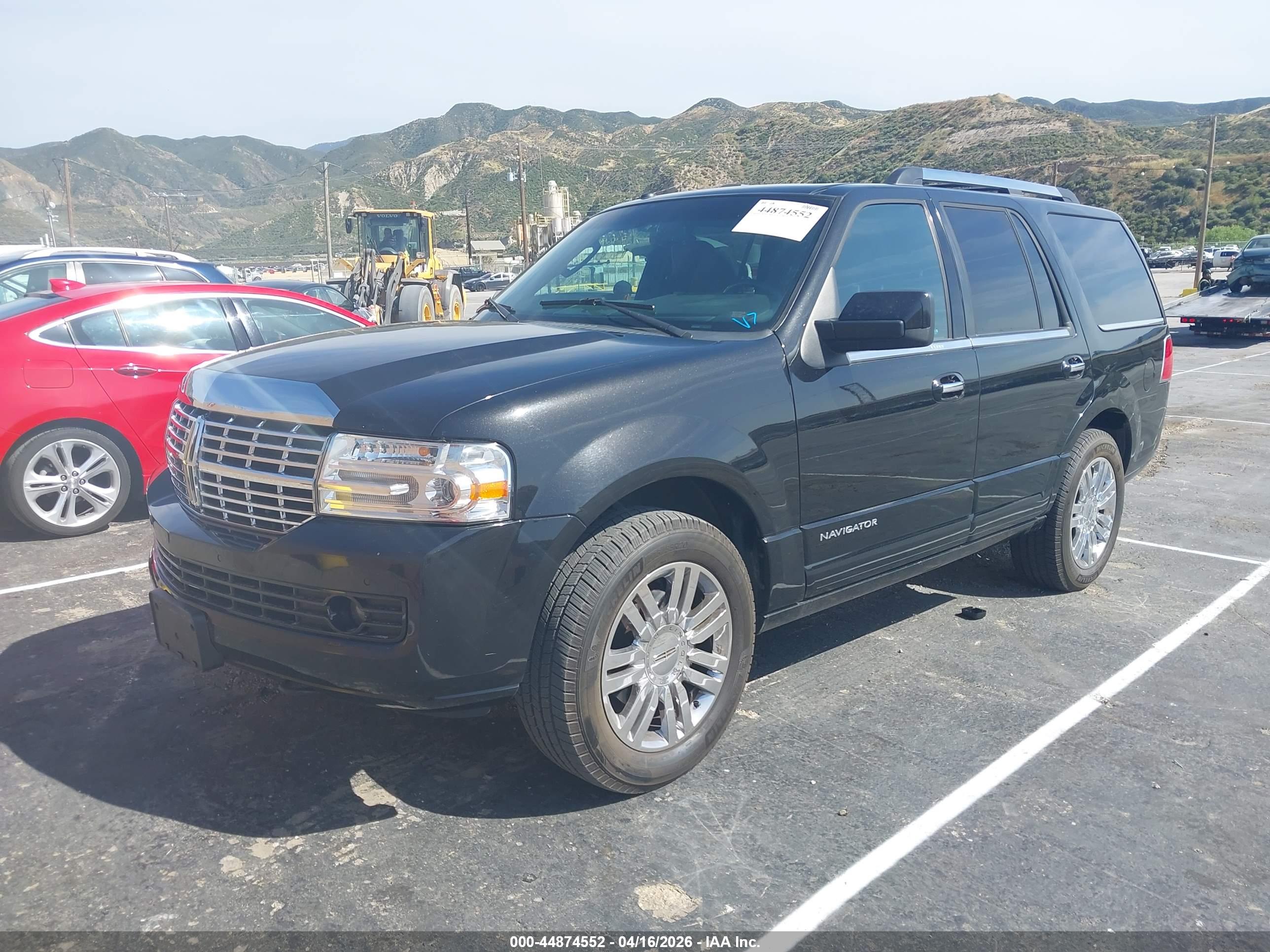 LINCOLN NAVIGATOR image 2