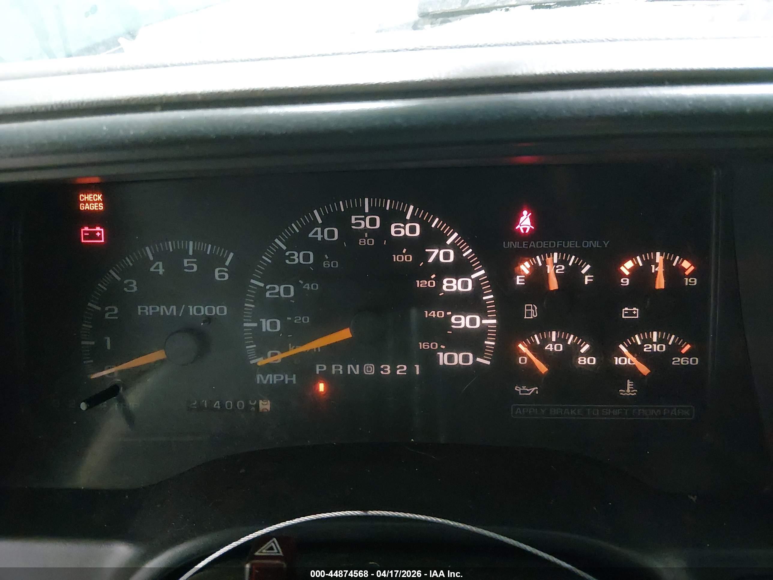 CHEVROLET SUBURBAN image 7