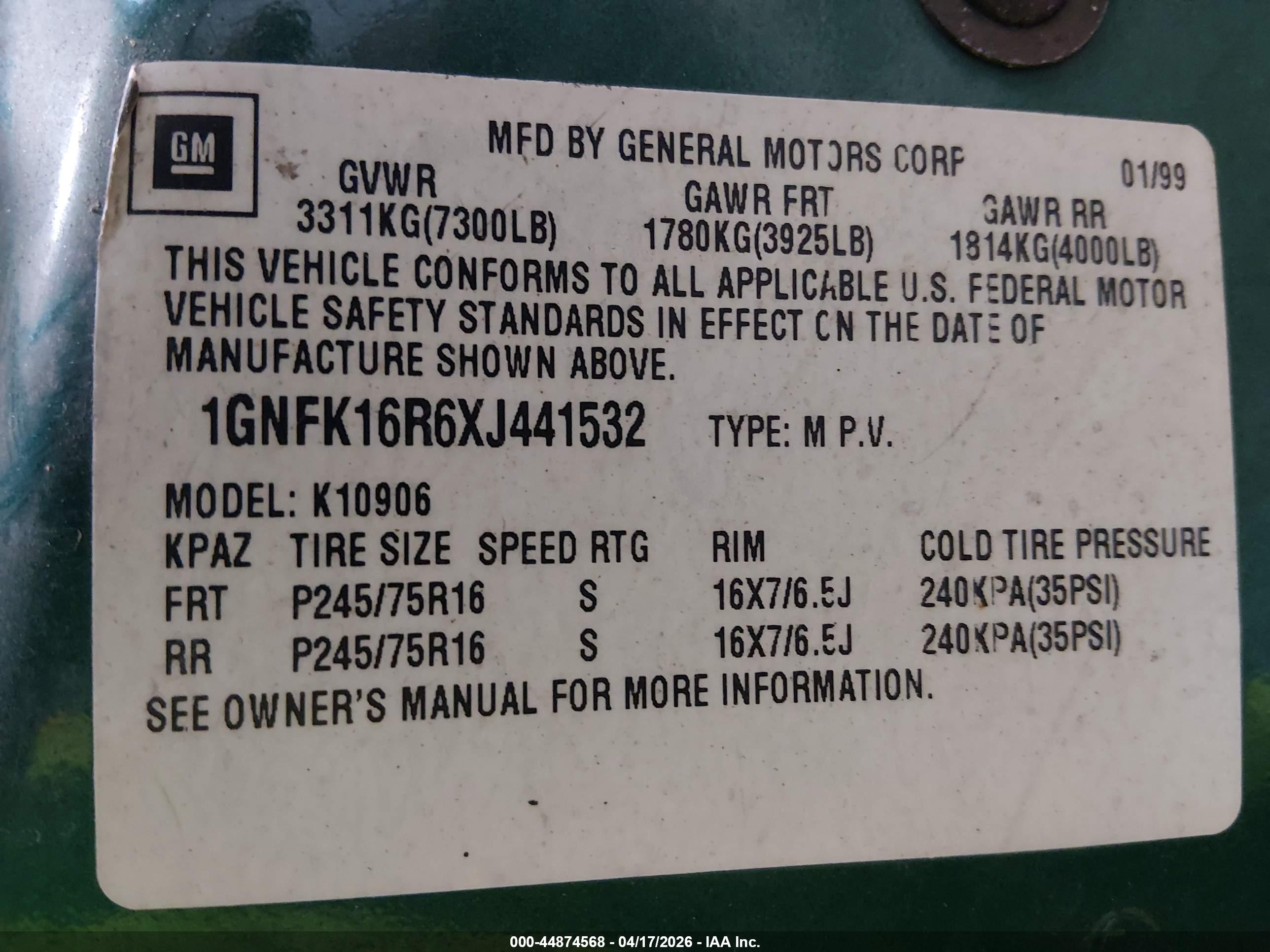 CHEVROLET SUBURBAN image 9