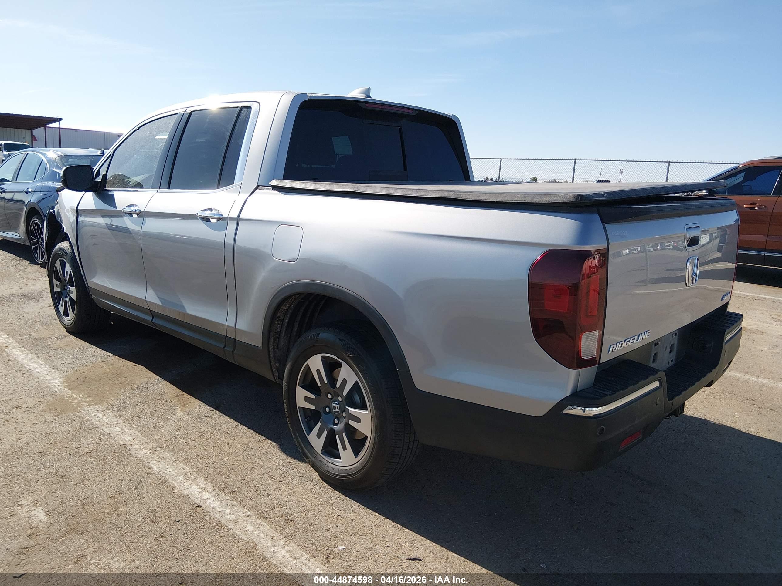HONDA RIDGELINE image 3