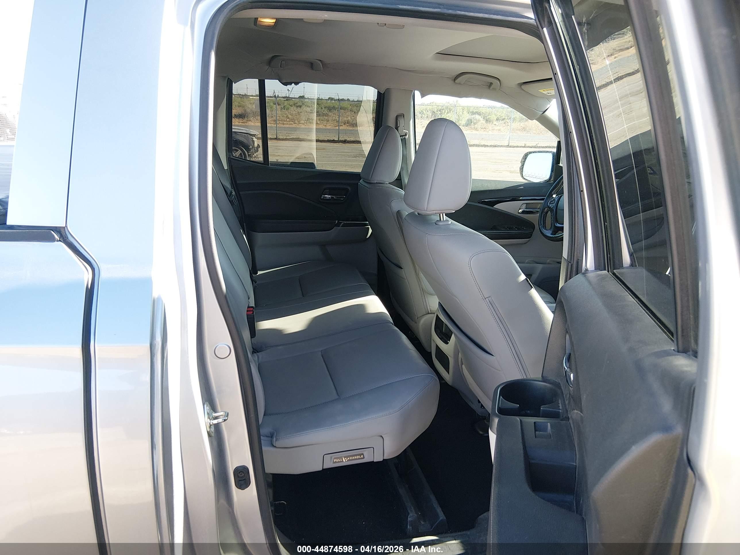 HONDA RIDGELINE image 8