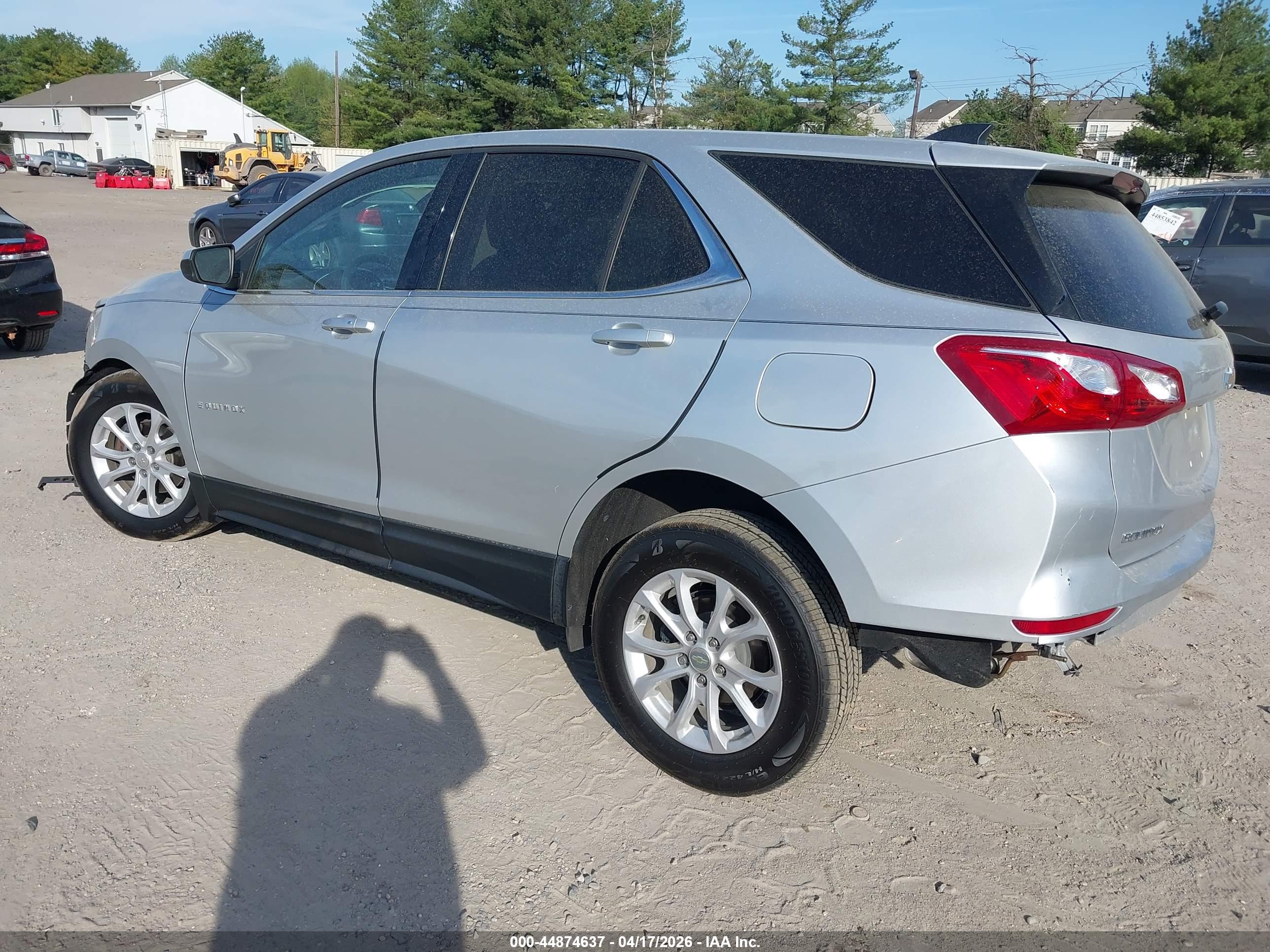 CHEVROLET EQUINOX image 3