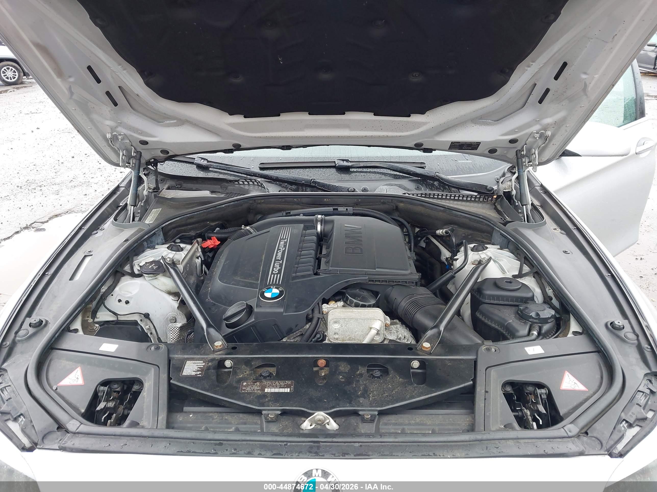 BMW 535I image 10
