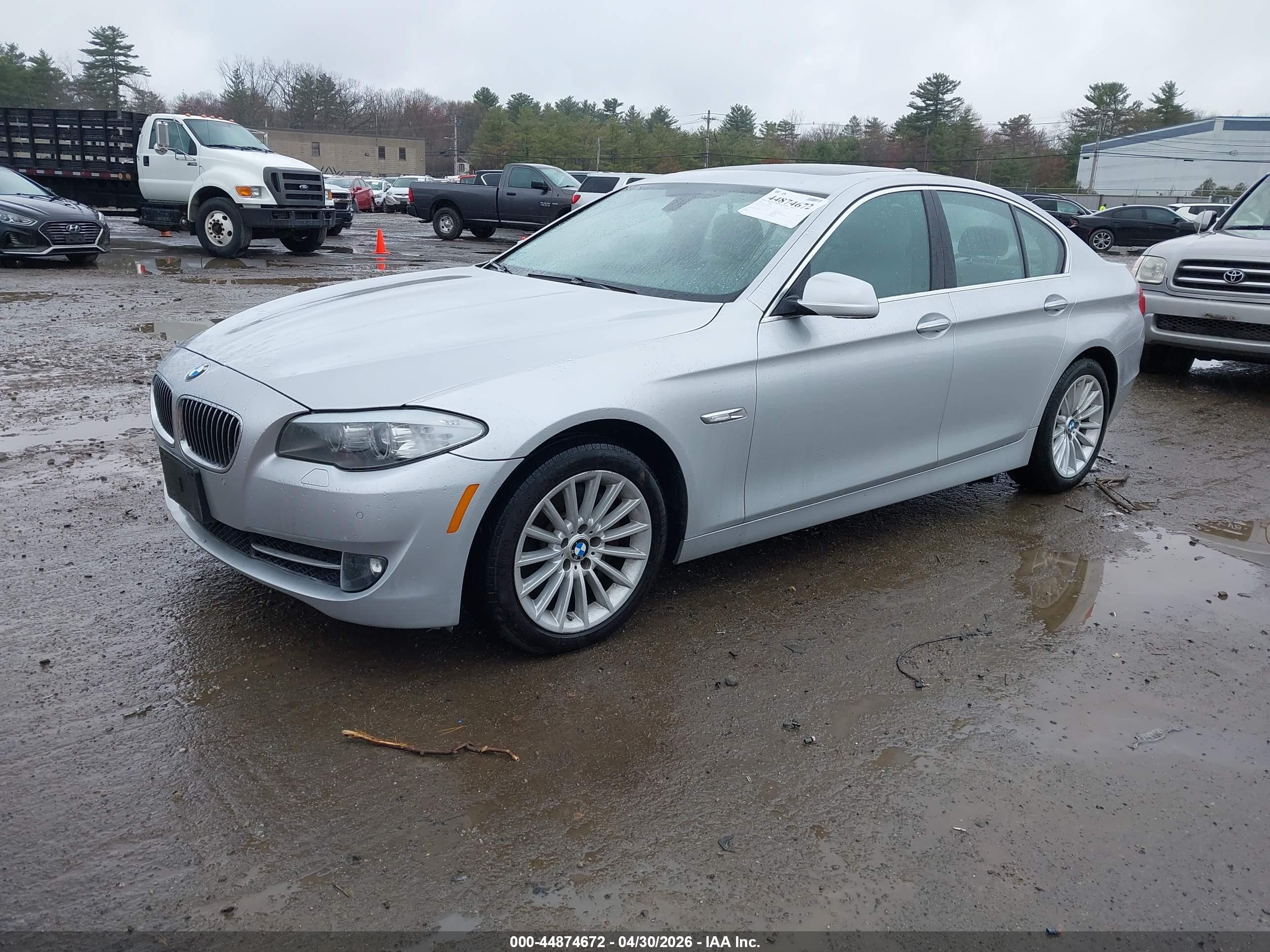 BMW 535I image 2