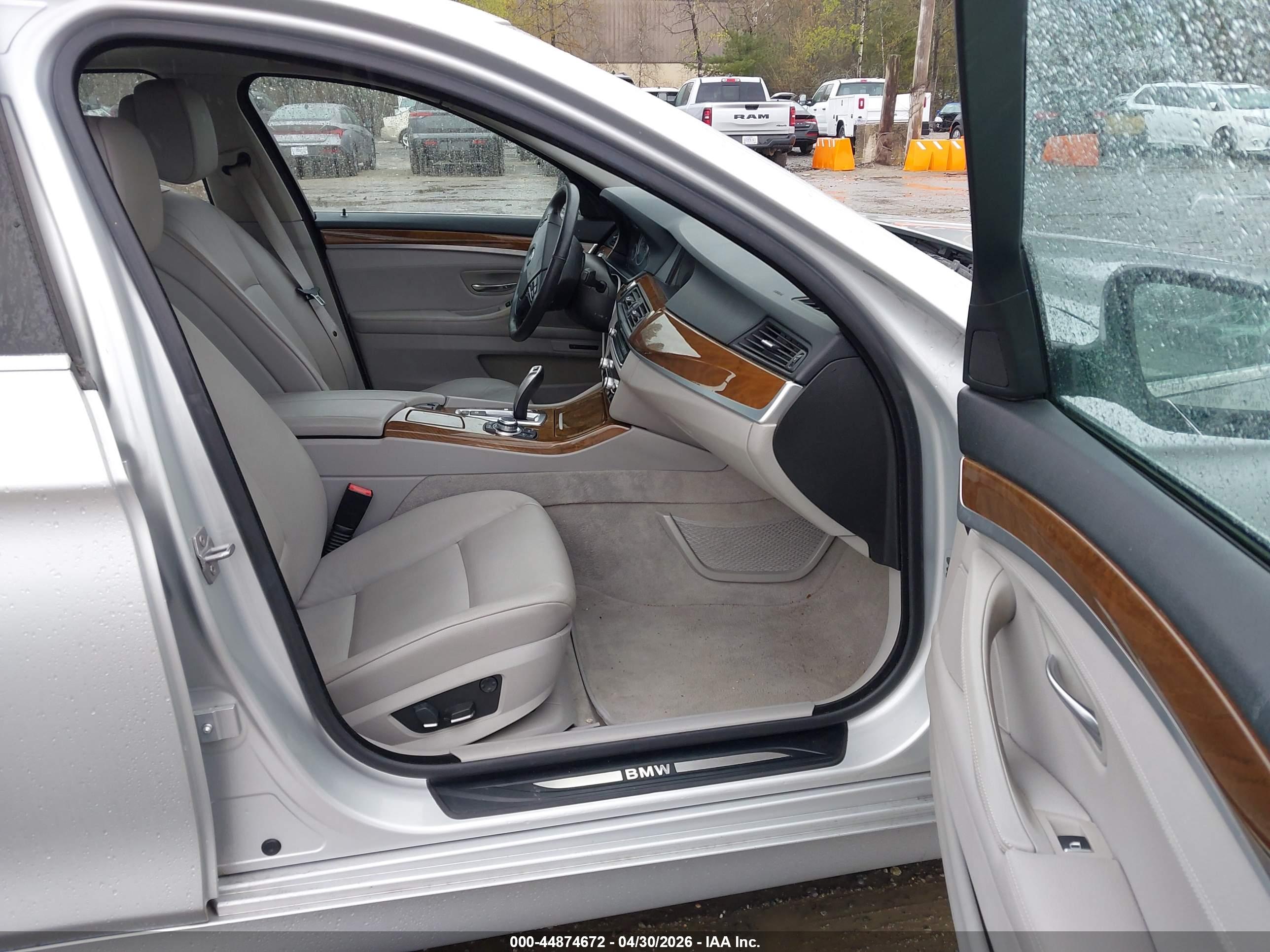 BMW 535I image 5