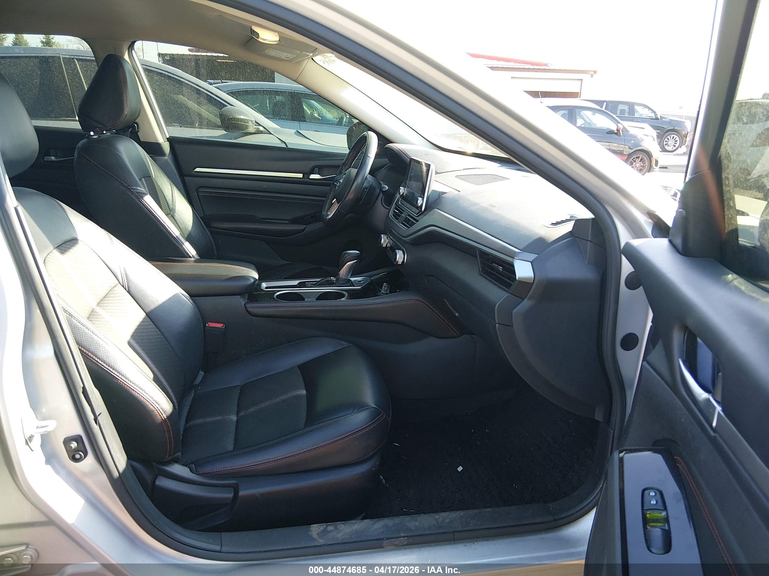 NISSAN ALTIMA image 5