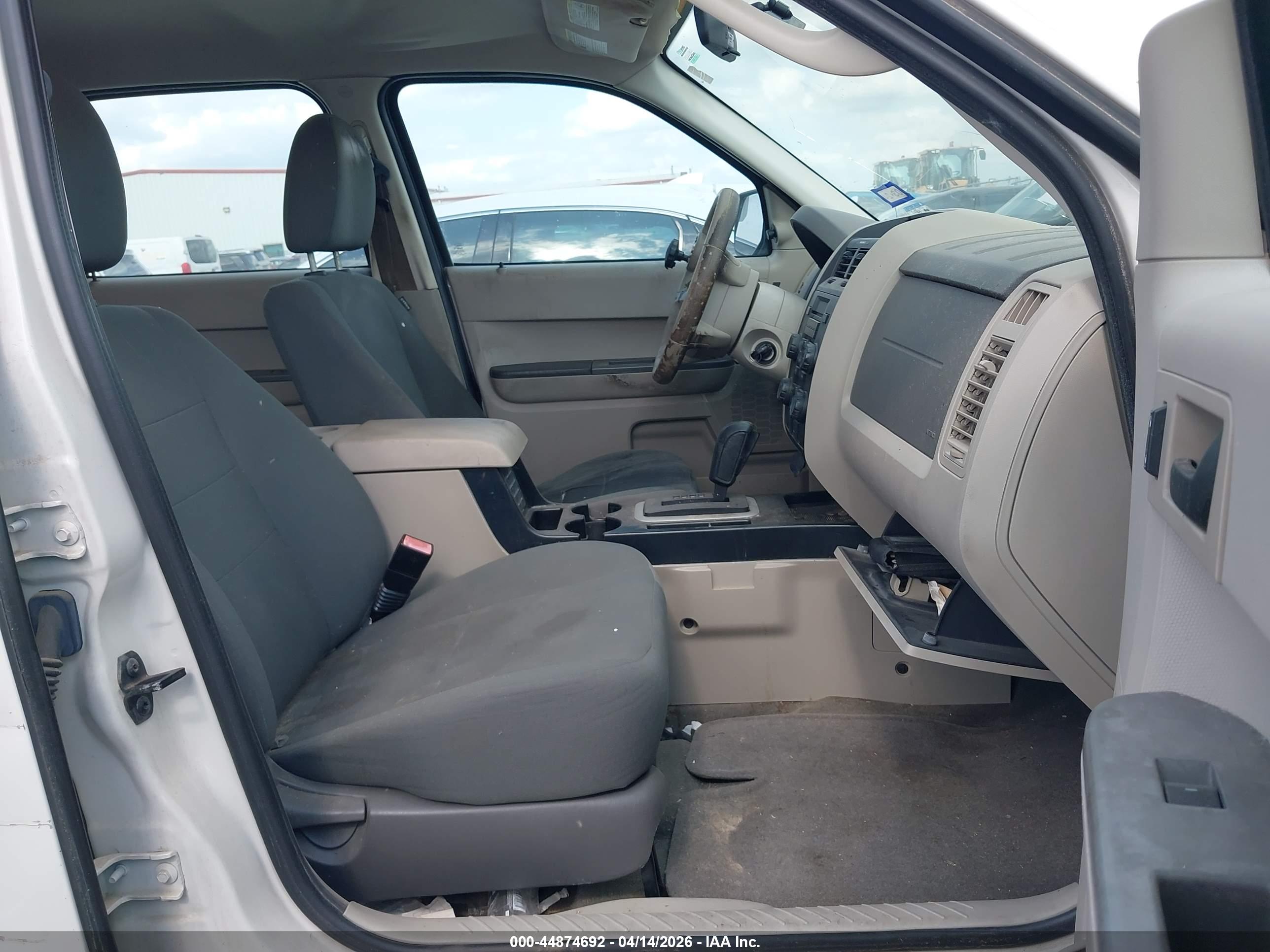 FORD ESCAPE image 5