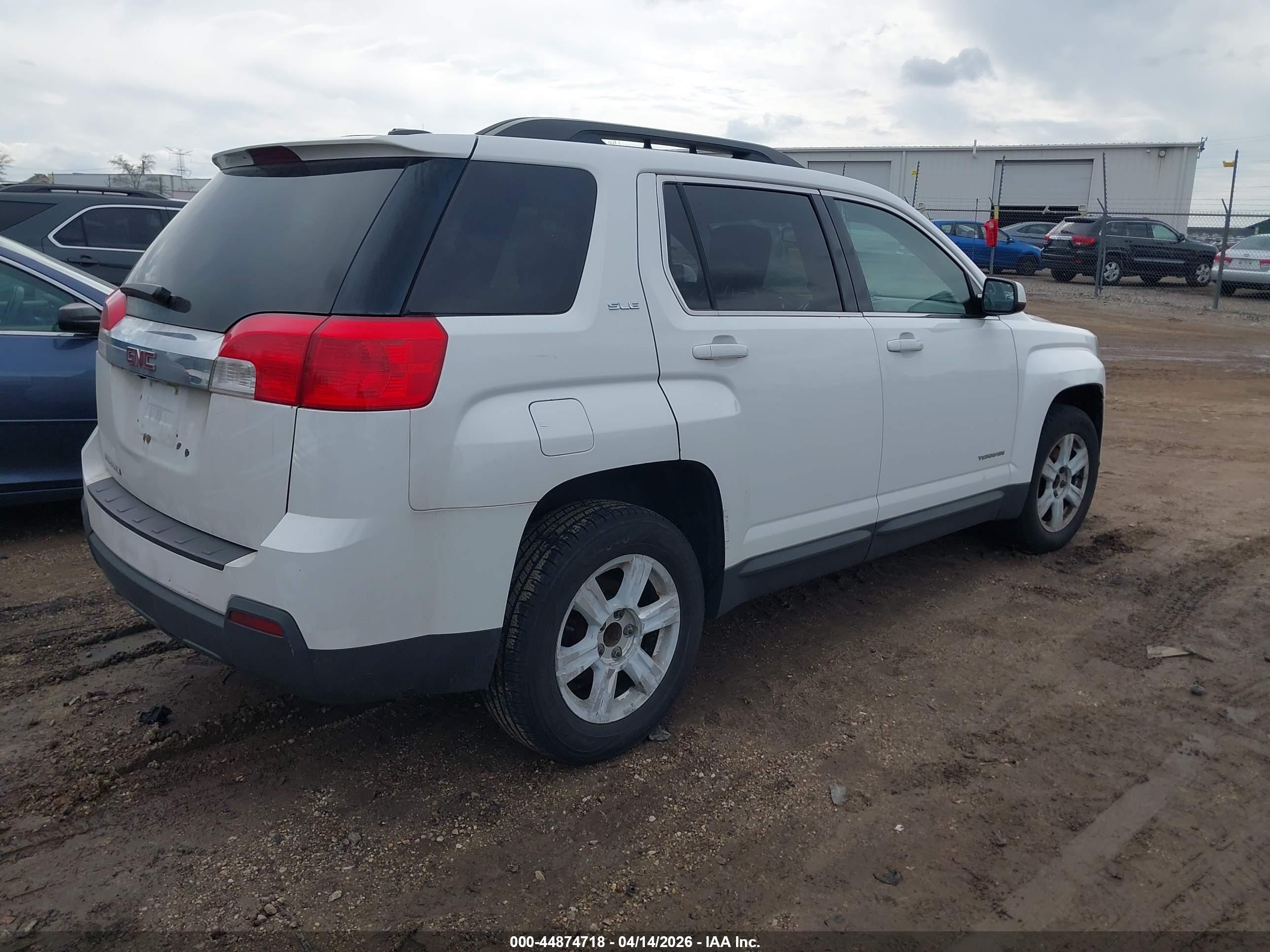 GMC TERRAIN image 4