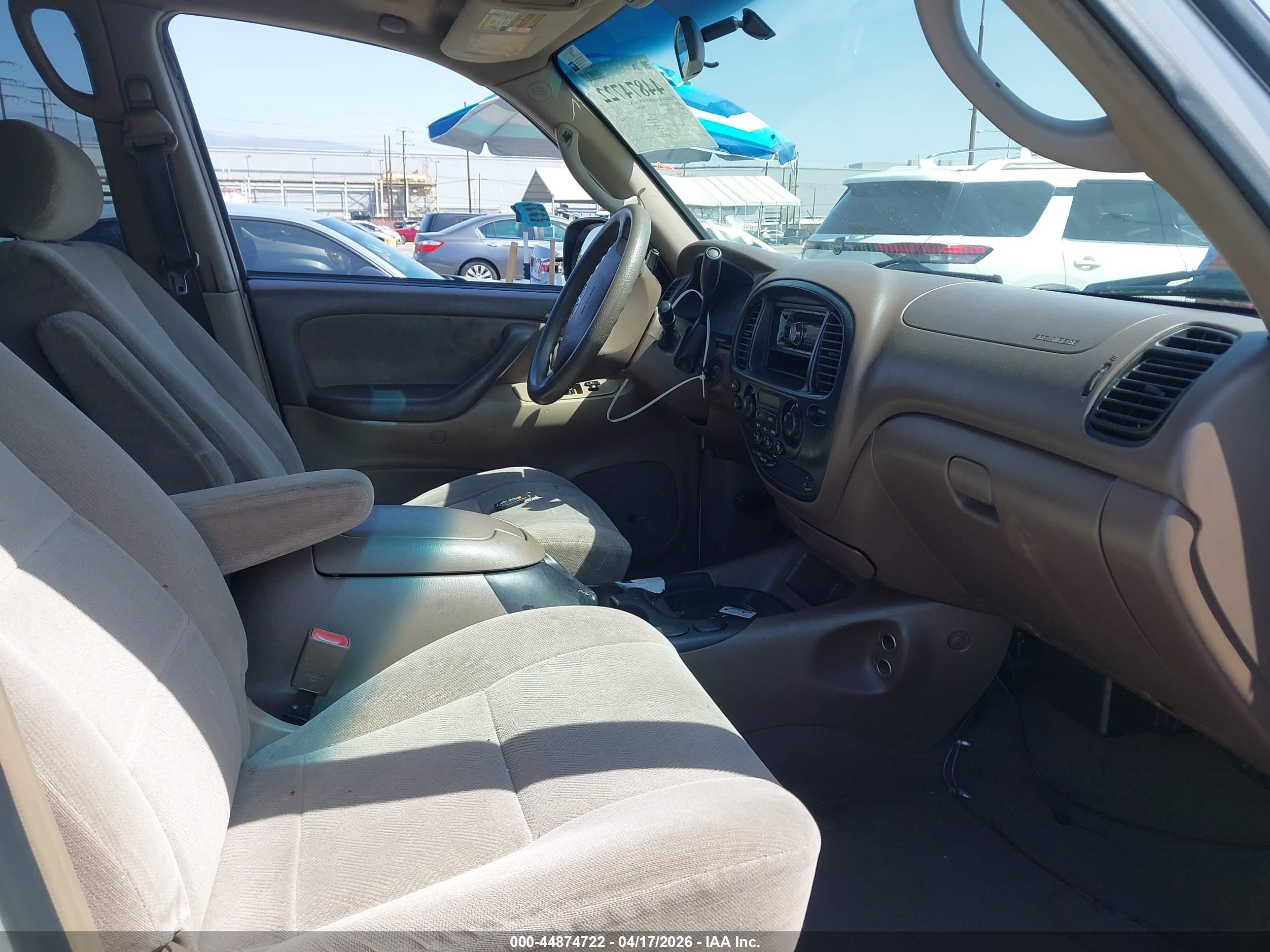 TOYOTA SEQUOIA image 5