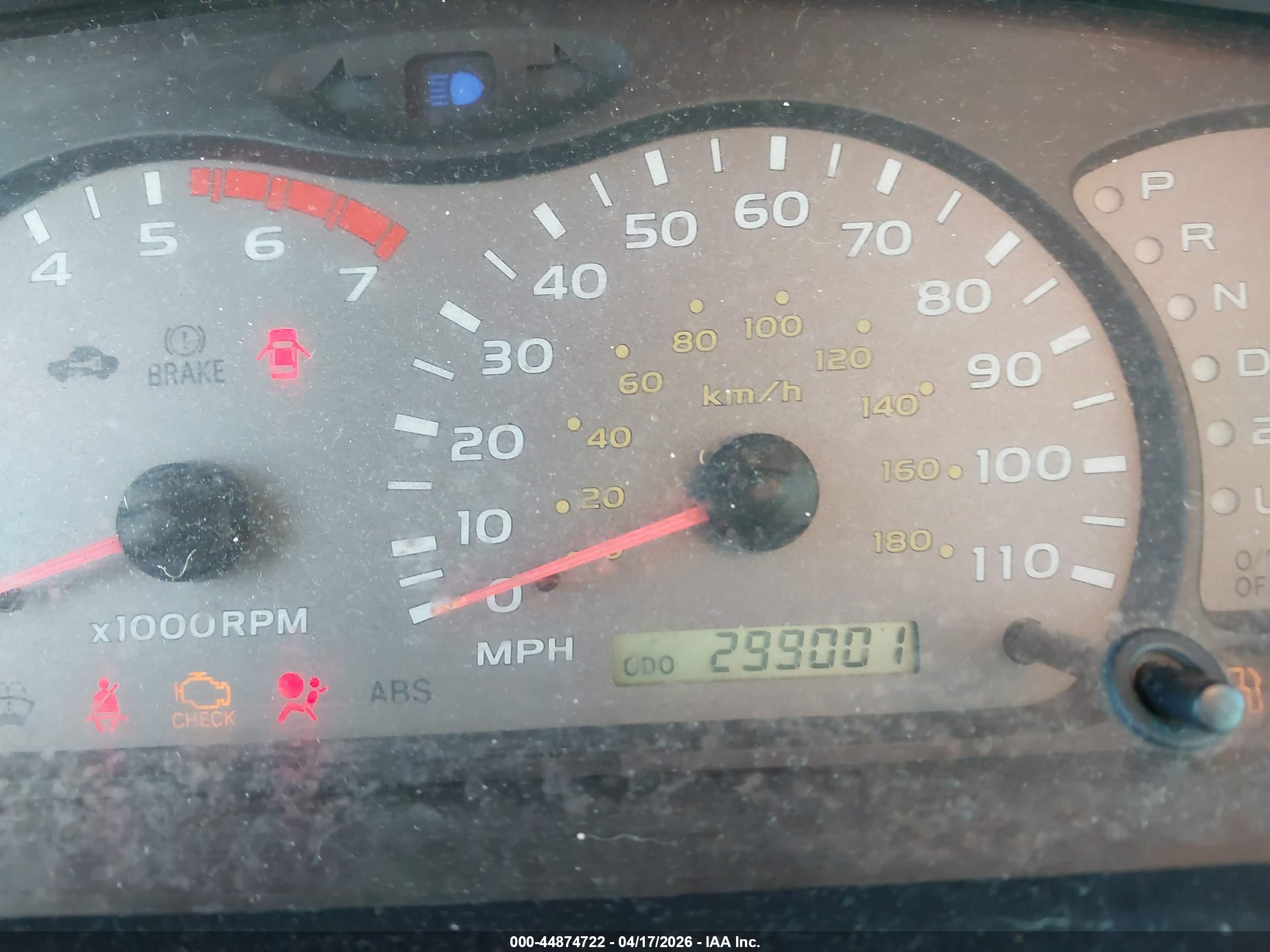 TOYOTA SEQUOIA image 7
