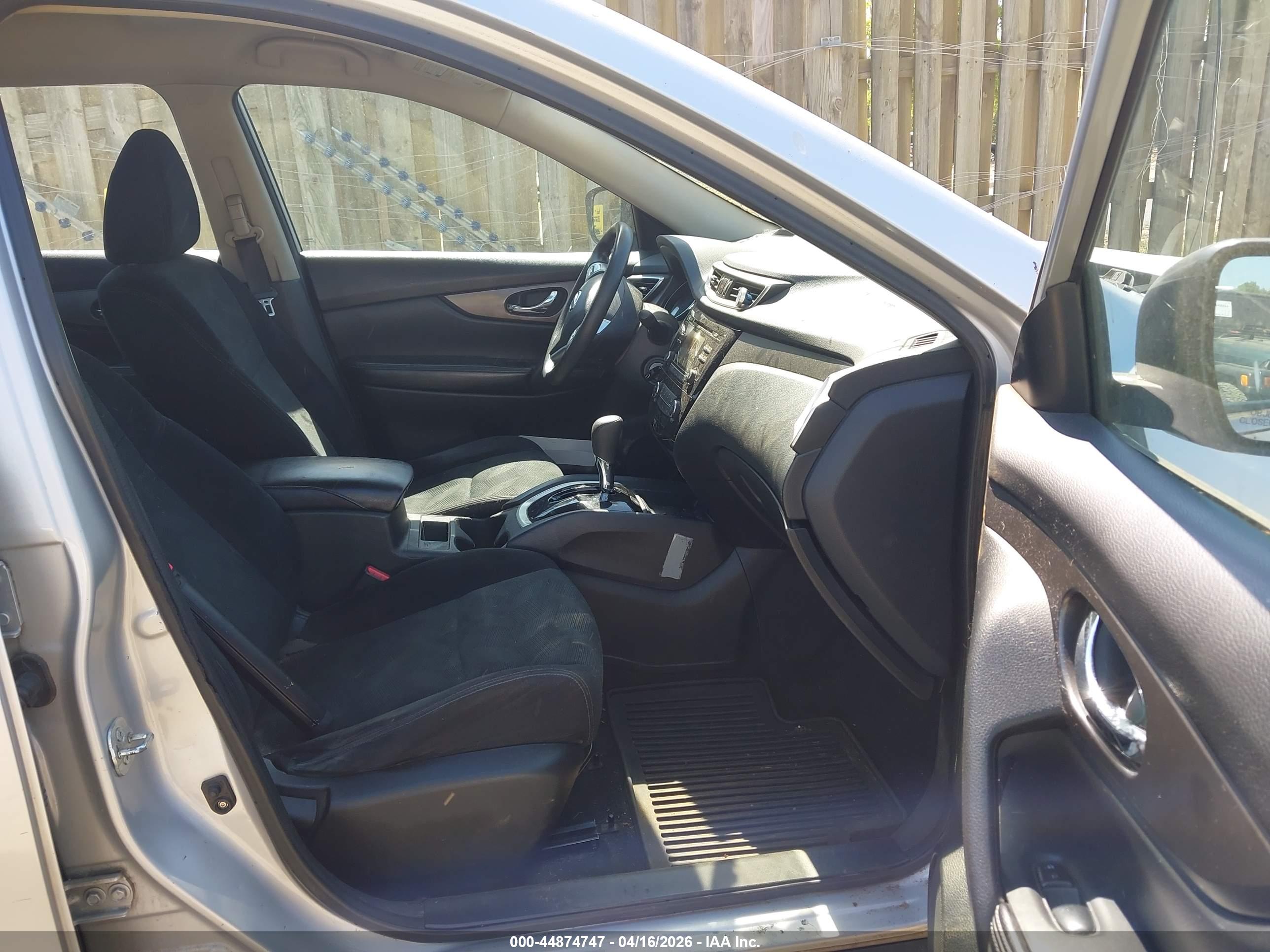 NISSAN ROGUE image 5