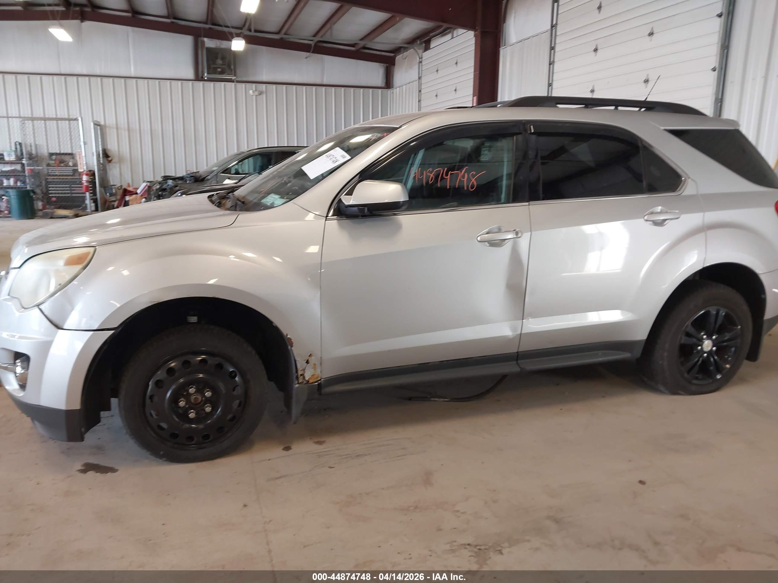 CHEVROLET EQUINOX image 6