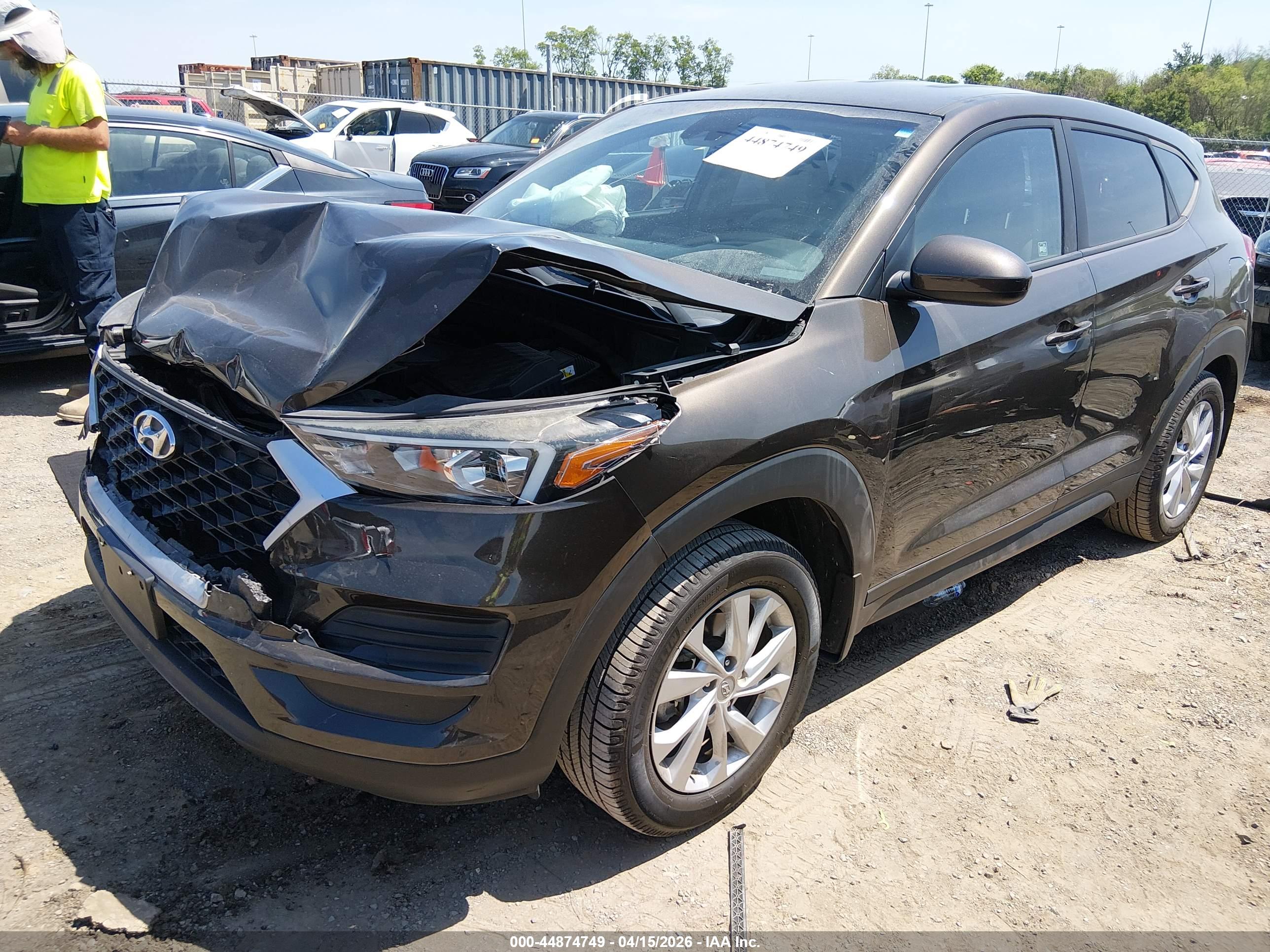 HYUNDAI TUCSON image 2