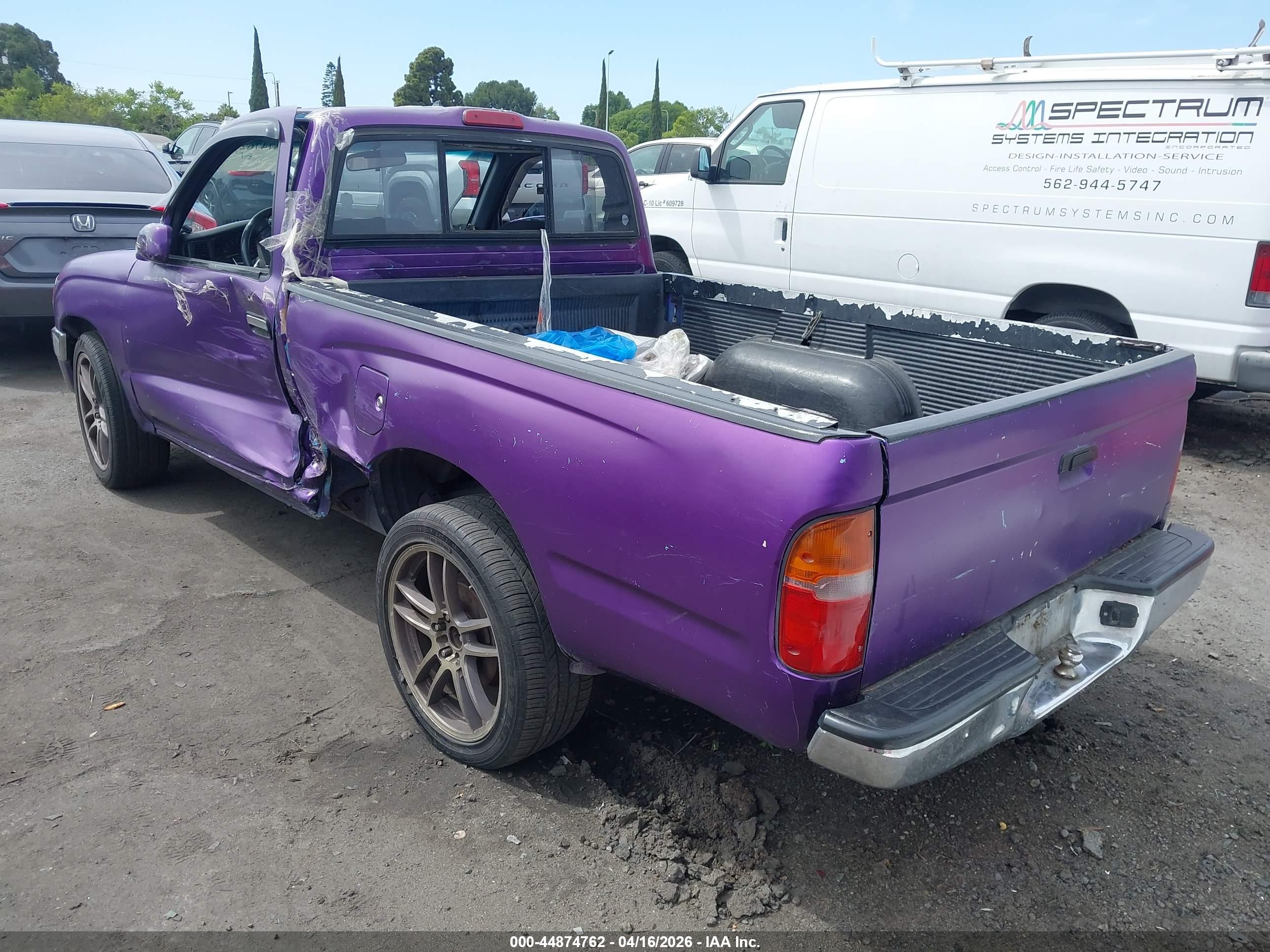 TOYOTA TACOMA image 3