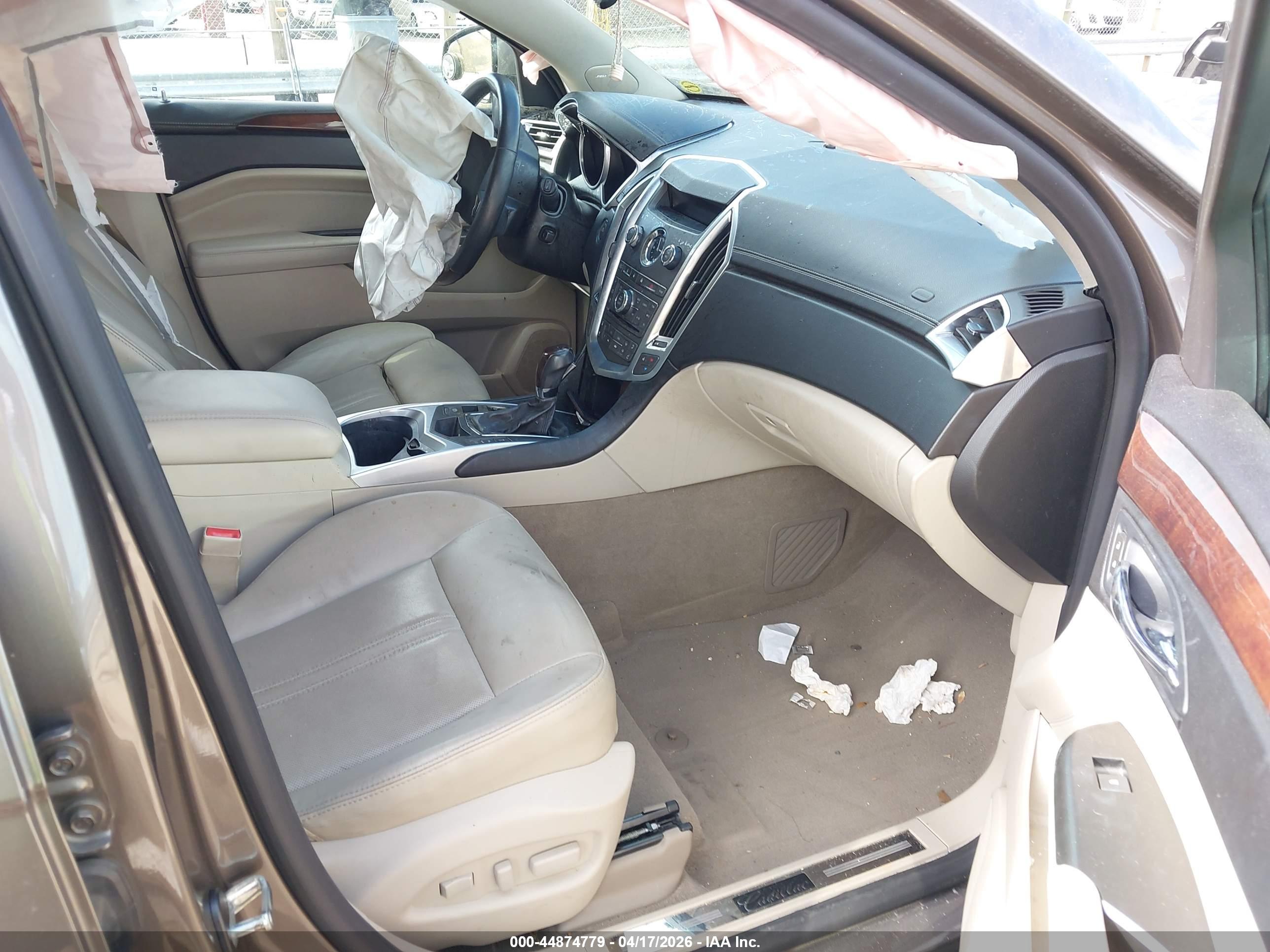 CADILLAC SRX image 5