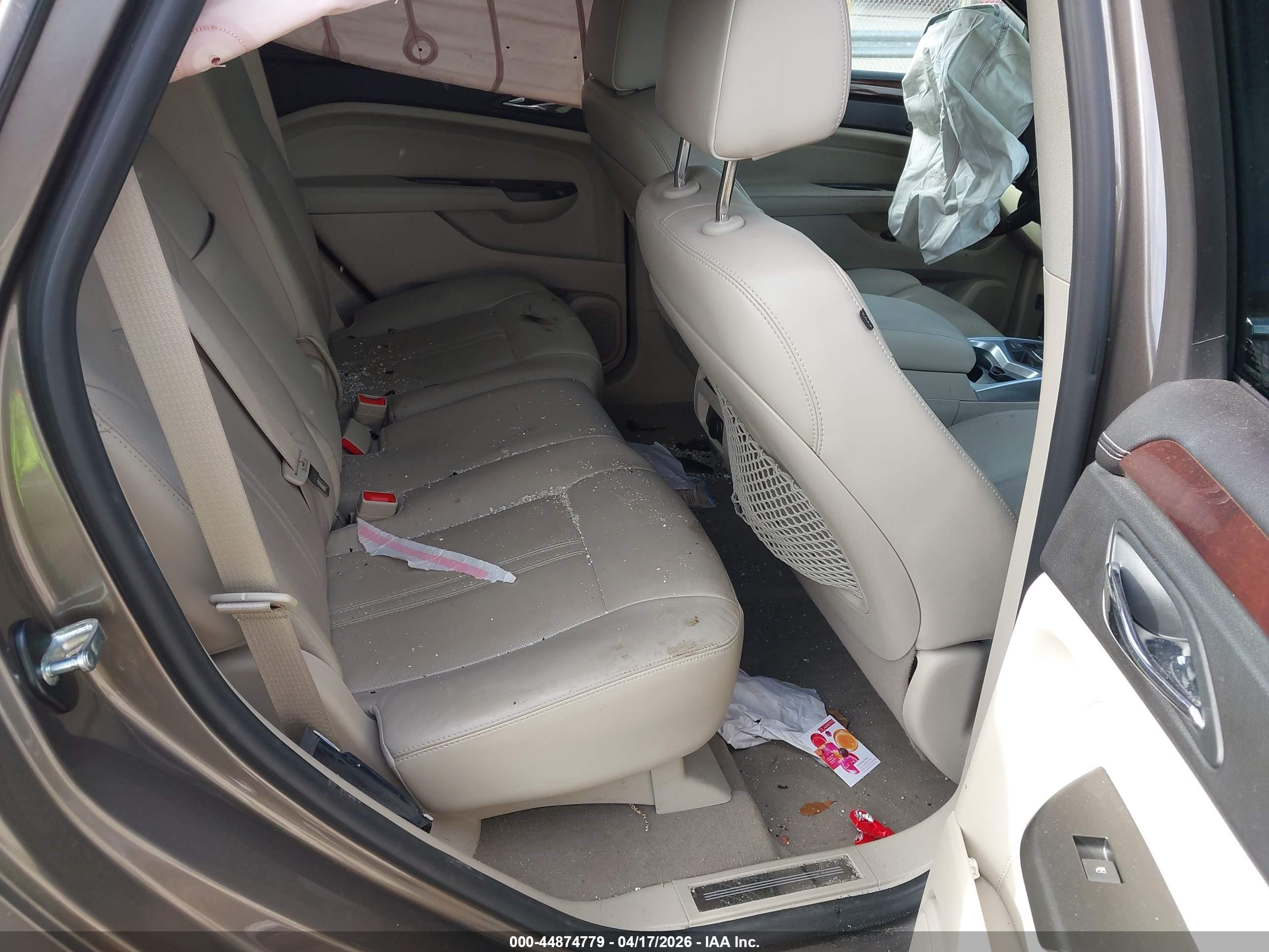 CADILLAC SRX image 8