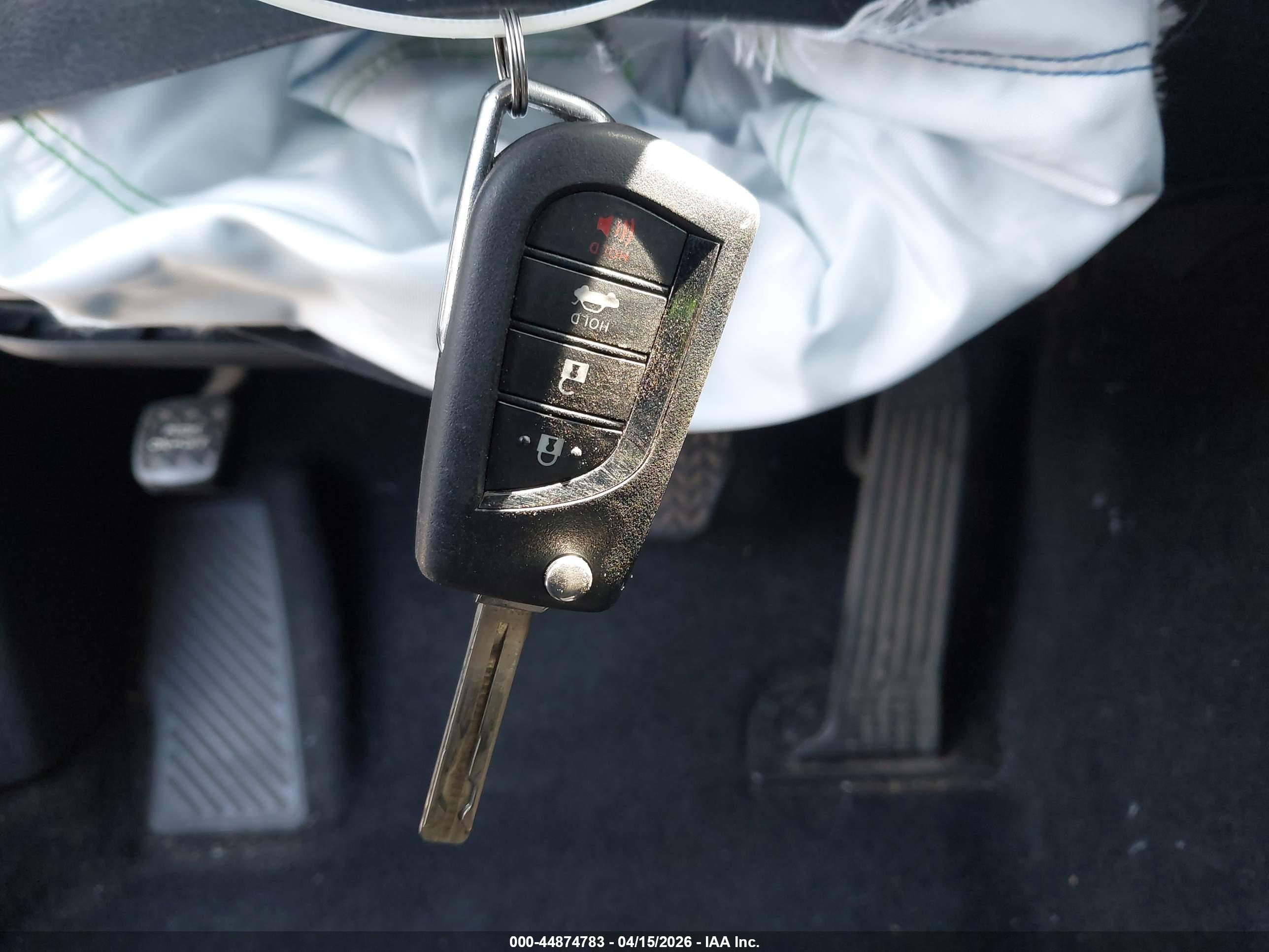 TOYOTA CAMRY image 11