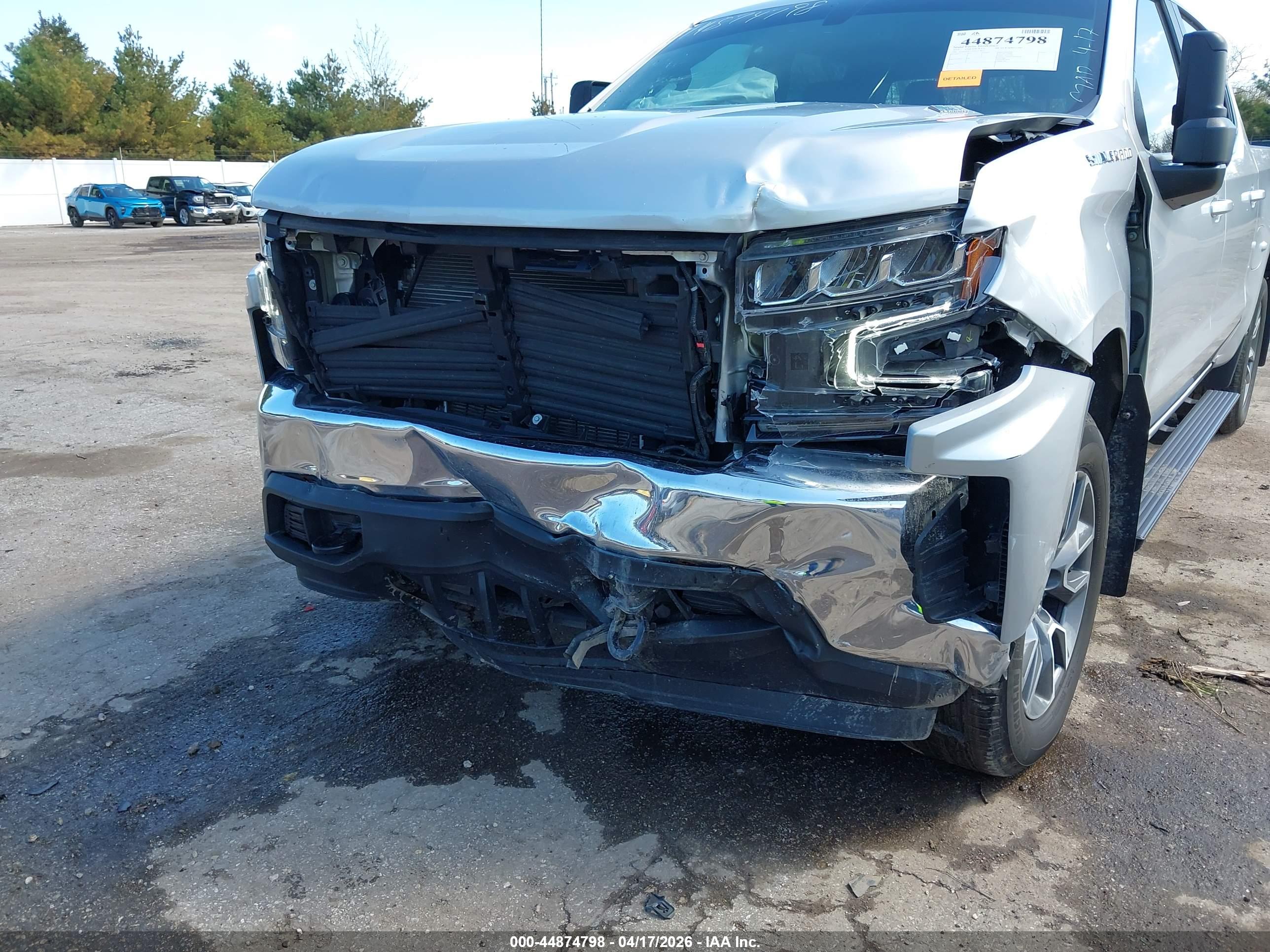 CHEVROLET SILVERADO image 6