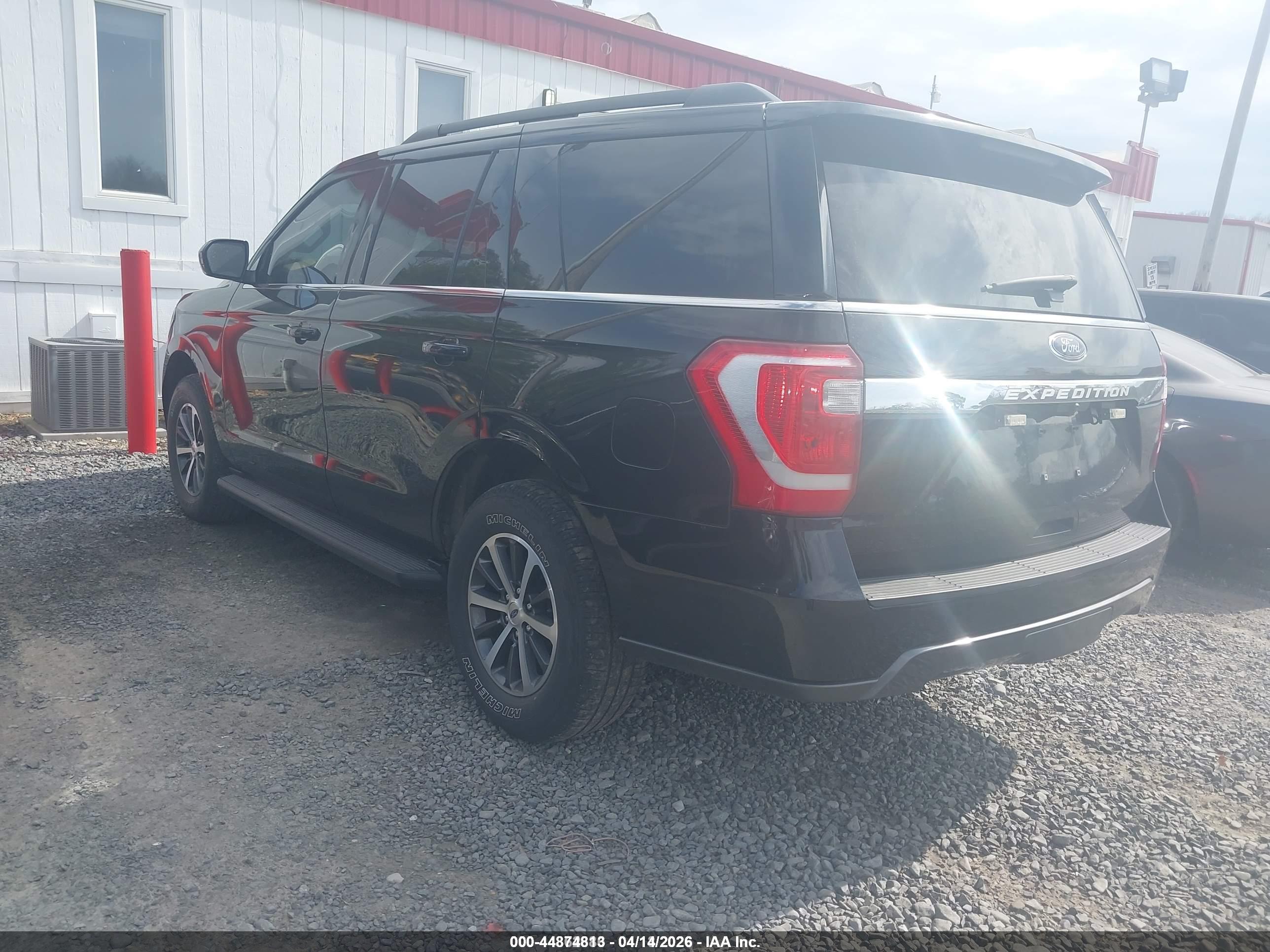 FORD EXPEDITION image 3
