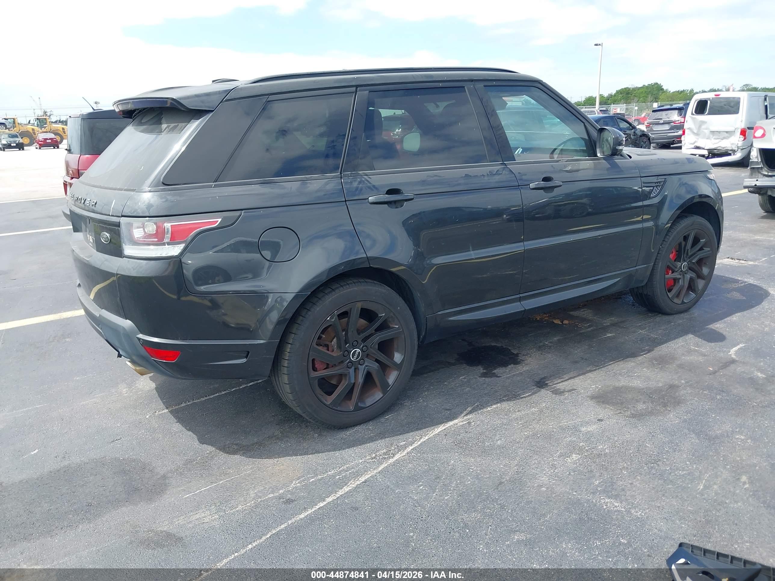 LAND ROVER image 4